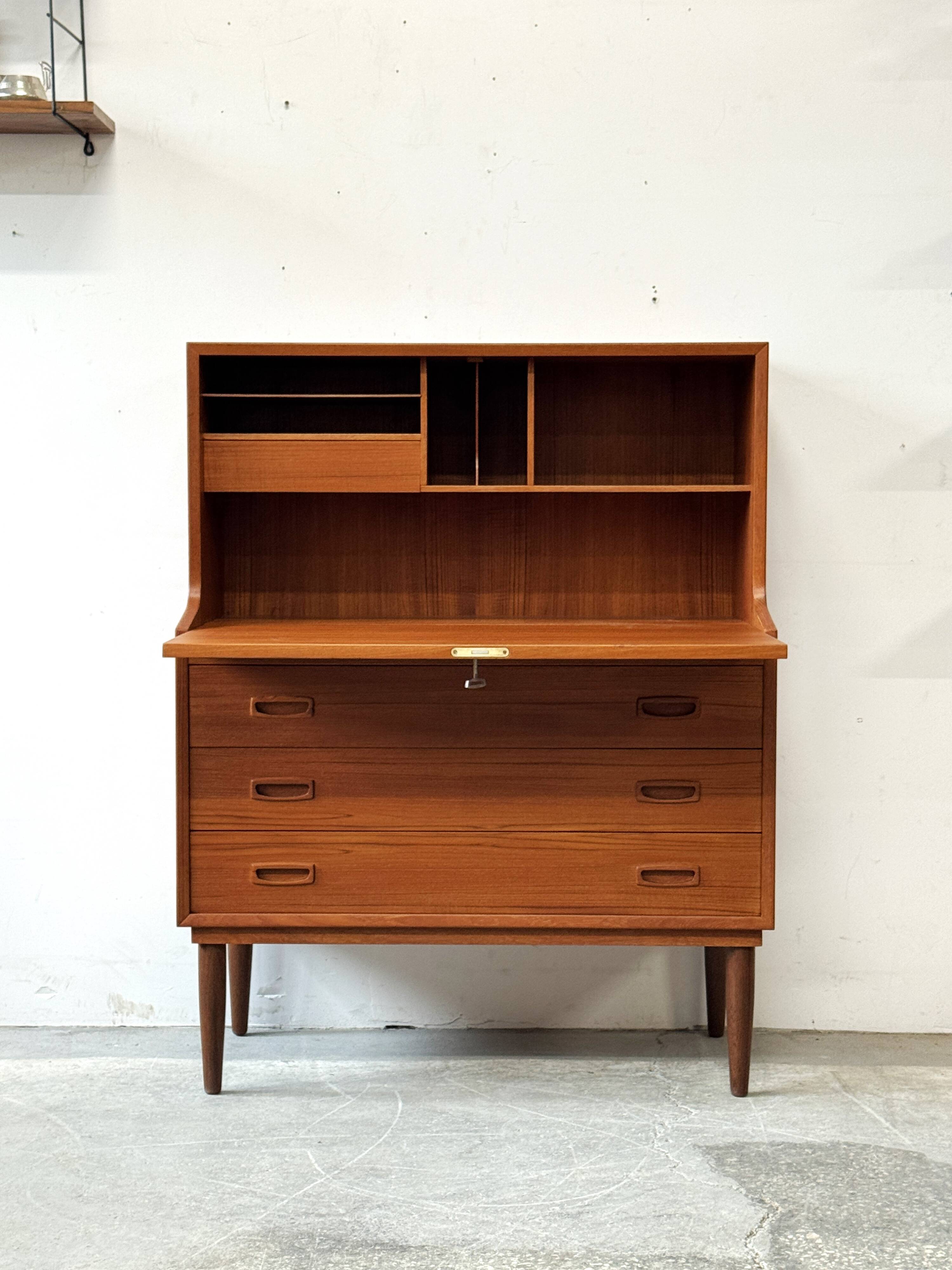 Secretary/desk, Denmark 1960s/1970s, mid-century modern, vintage