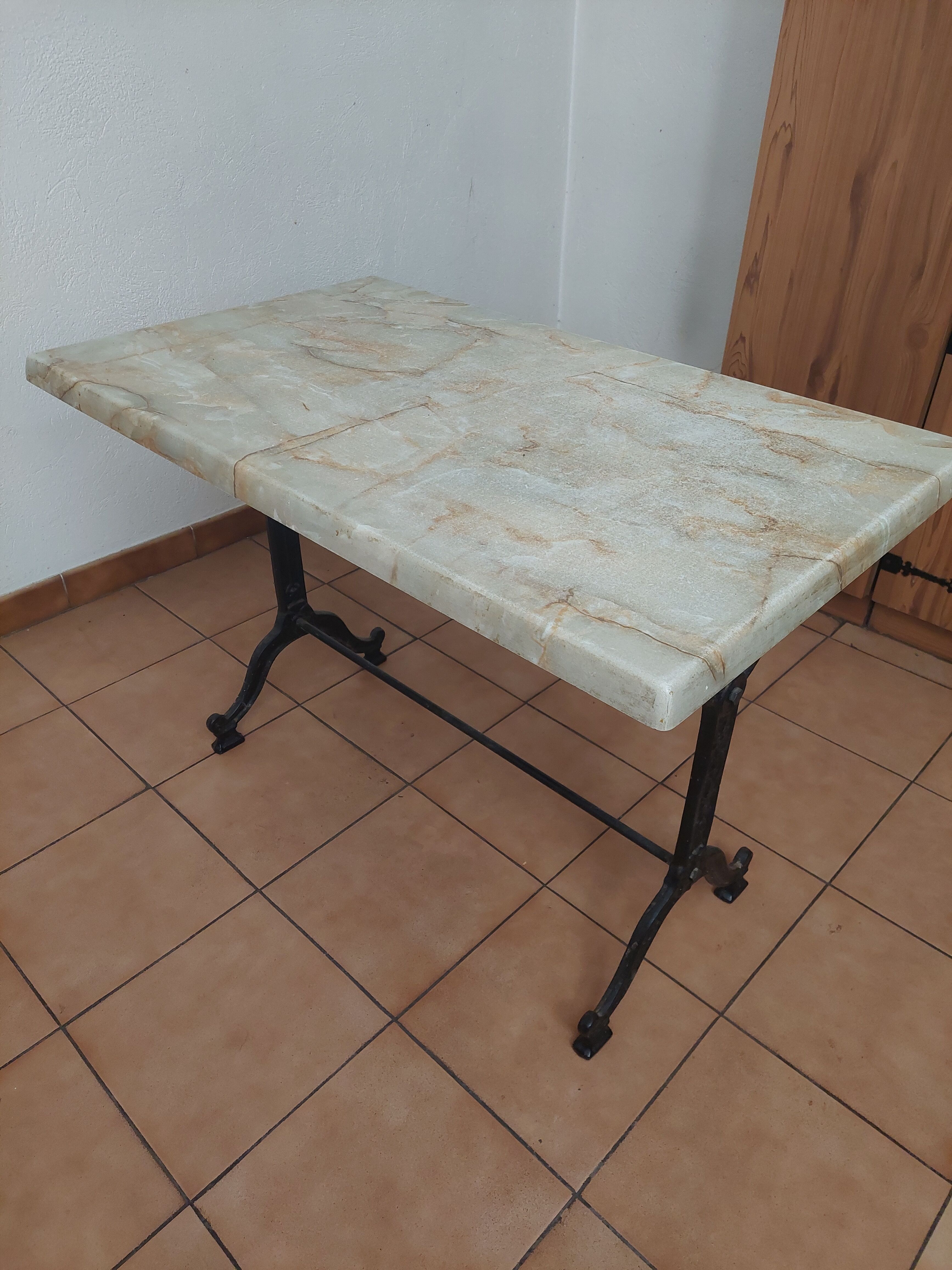 Marble bistro table with iron foot