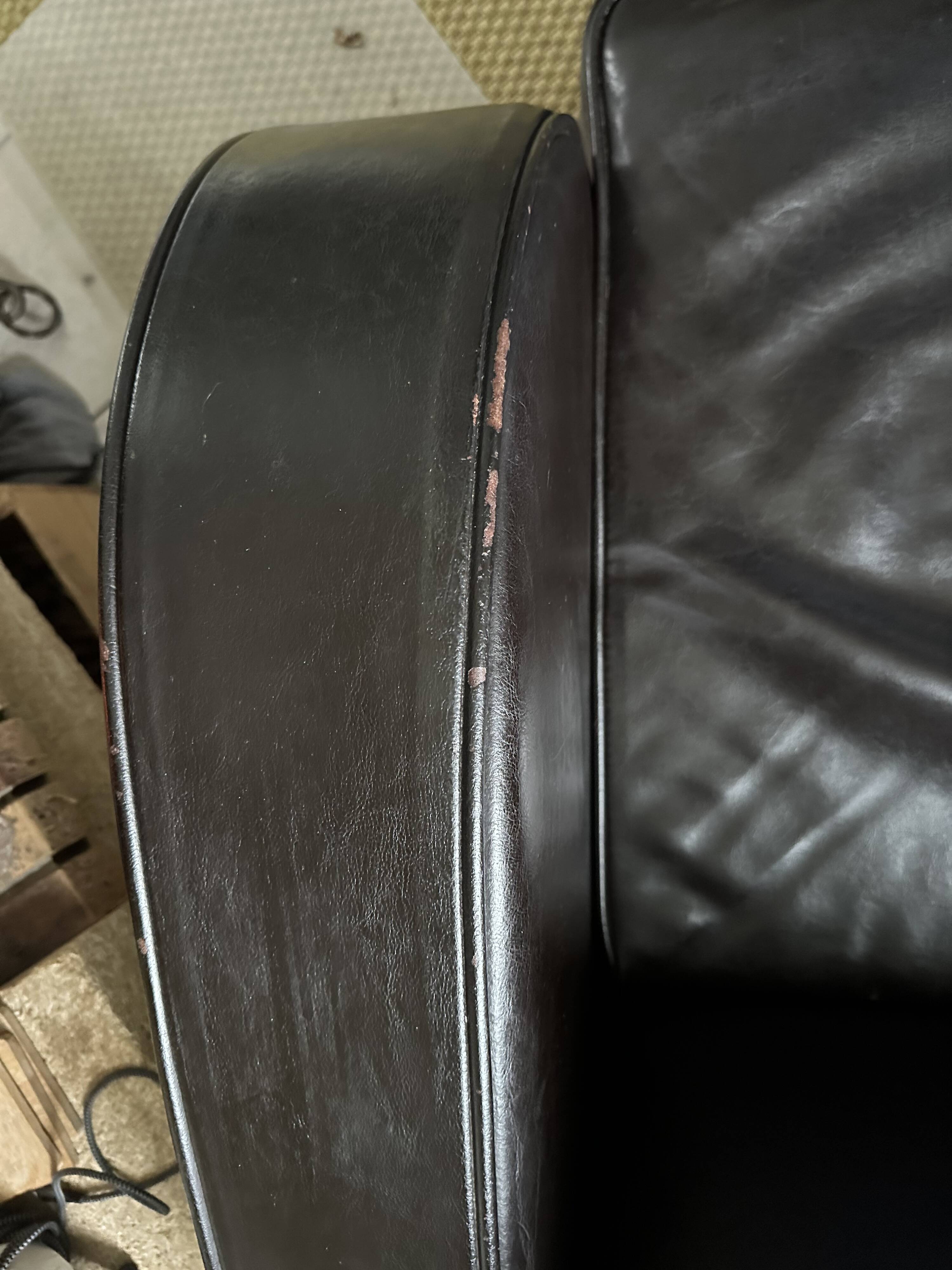 Genuine leather club chair