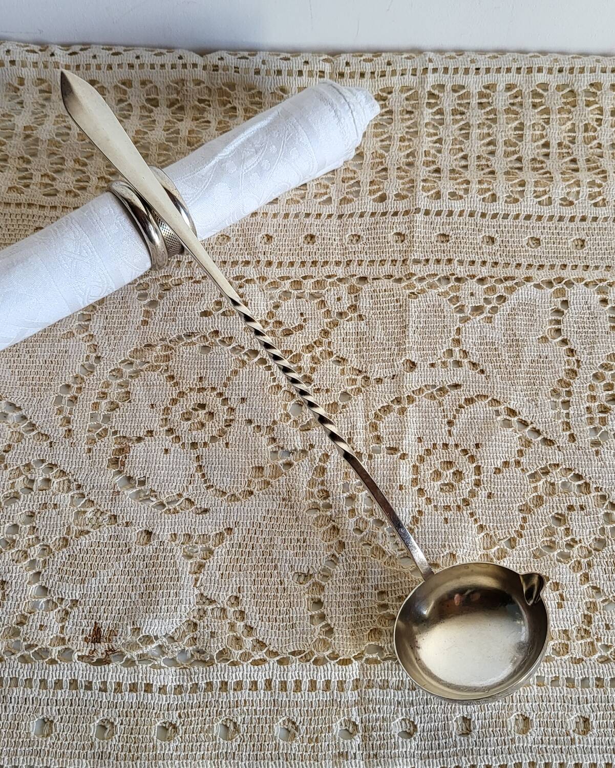 Punch ladle, cocktail, in silver-plated cherry metal.