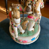 Boîte à musique carrousel vintage
