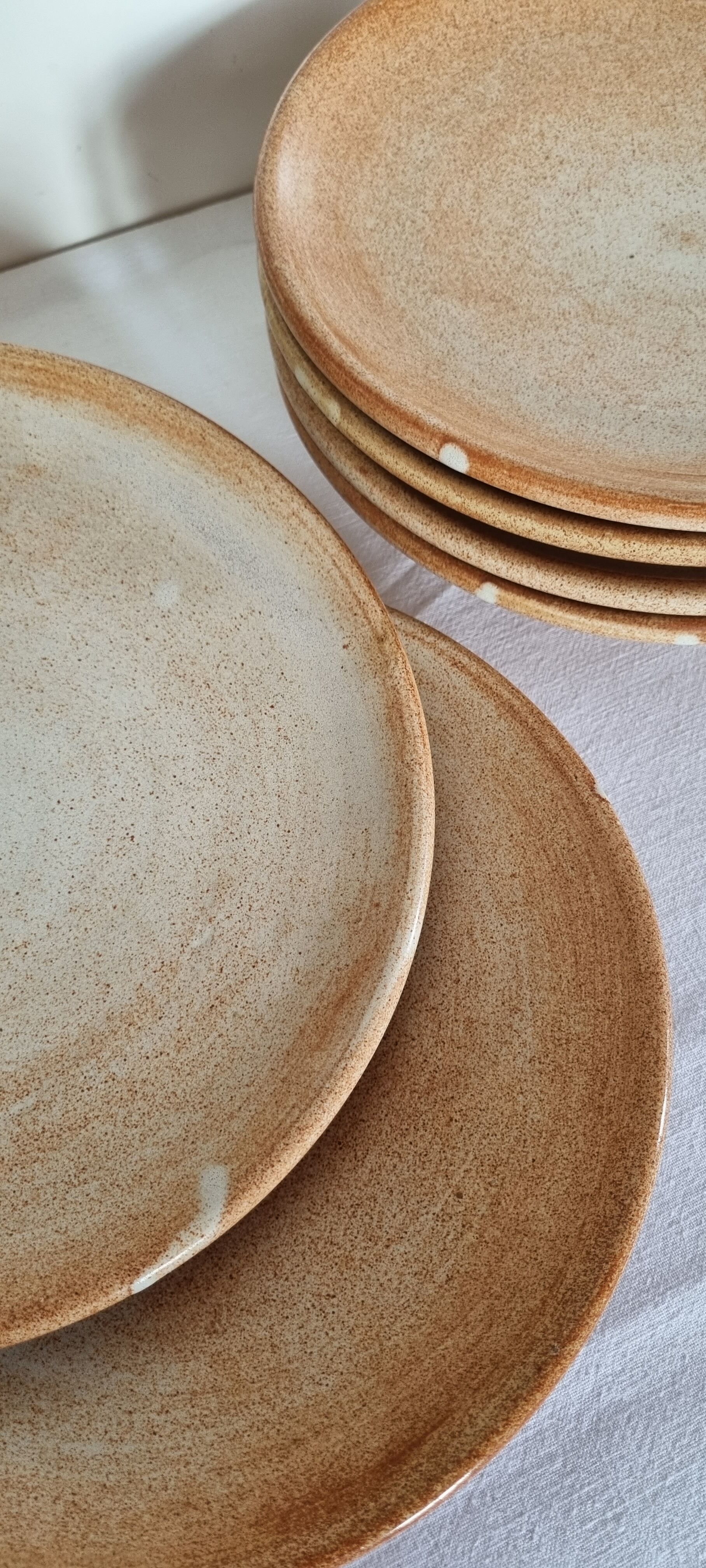 Set of 6 flat stoneware plates stamped Vallauris