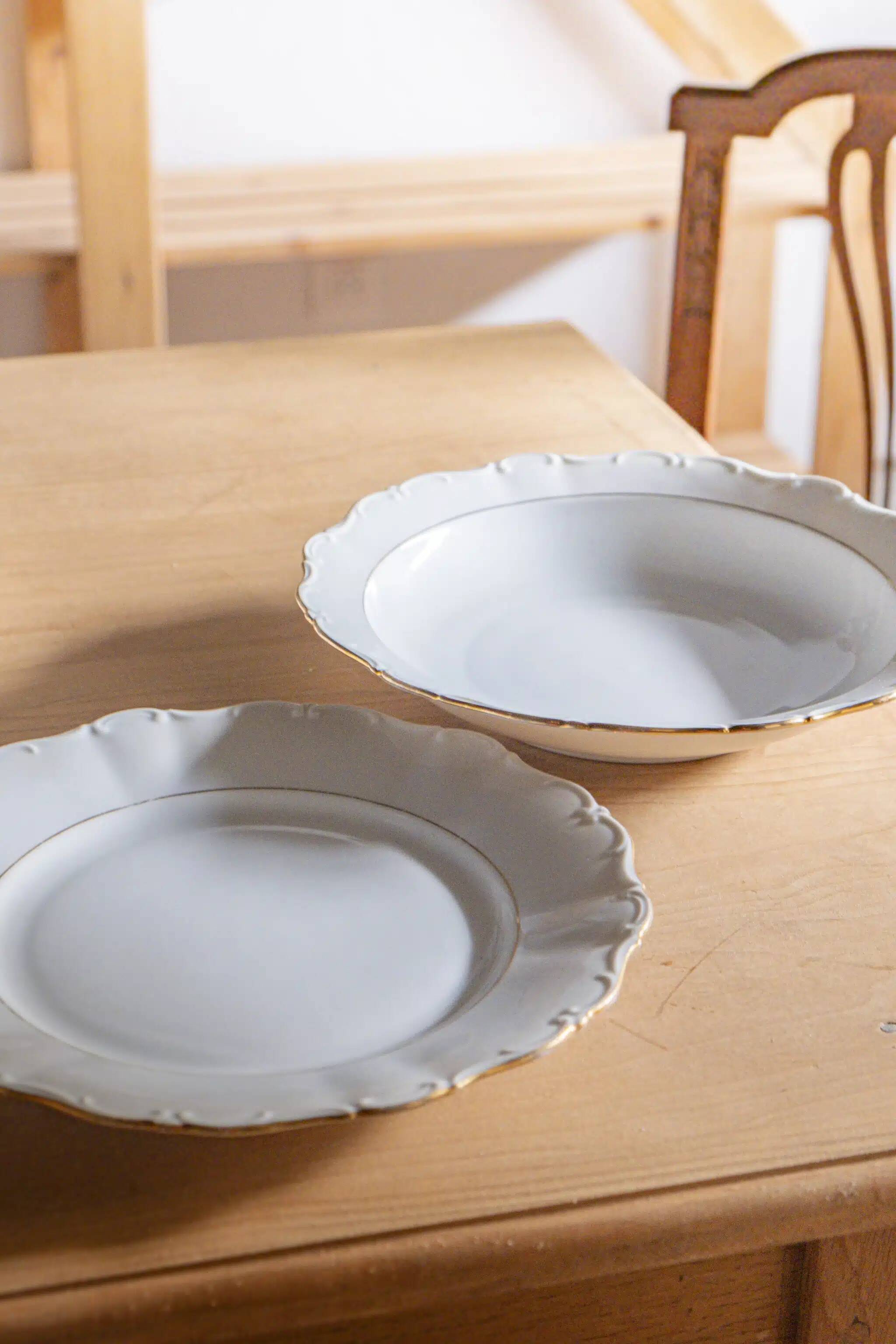 White presentation plate / serving plate "Mathilde"