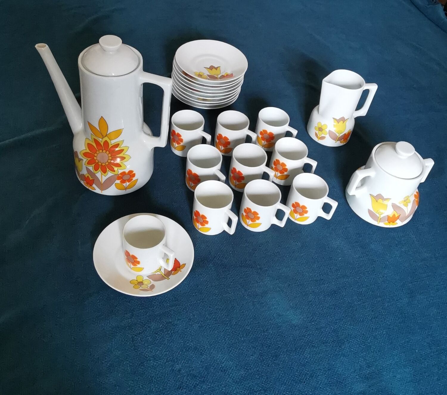L. Lorioux coffee set 10 cups