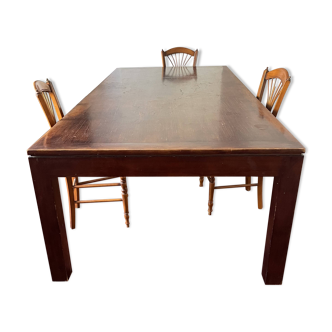 Grande table en bois massif patinée