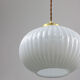 Suspension vintage en verre opalin & laiton