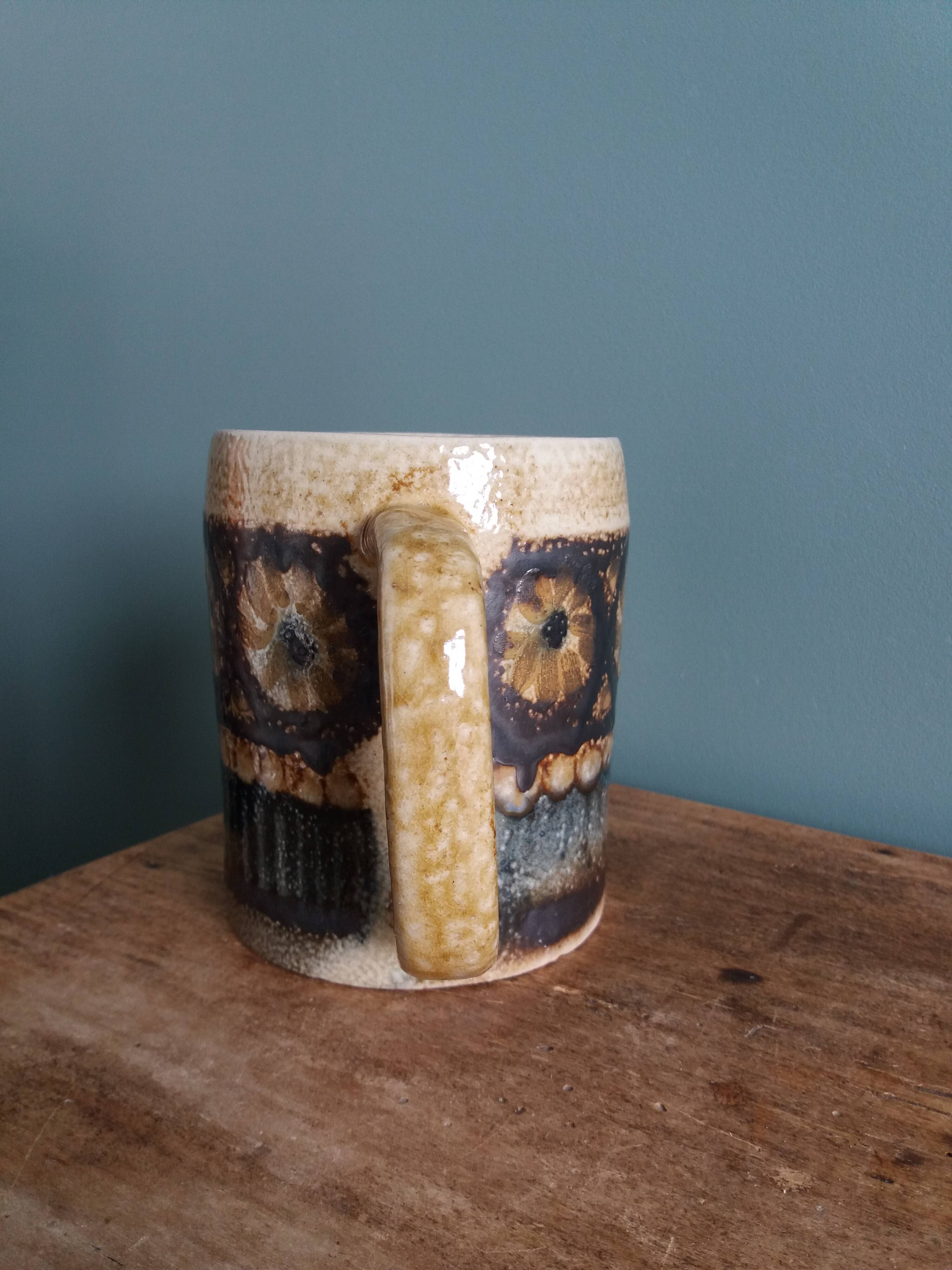 Jean-Claude Courjault sandstone mug