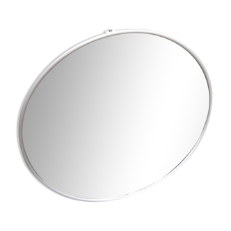 Round mirror