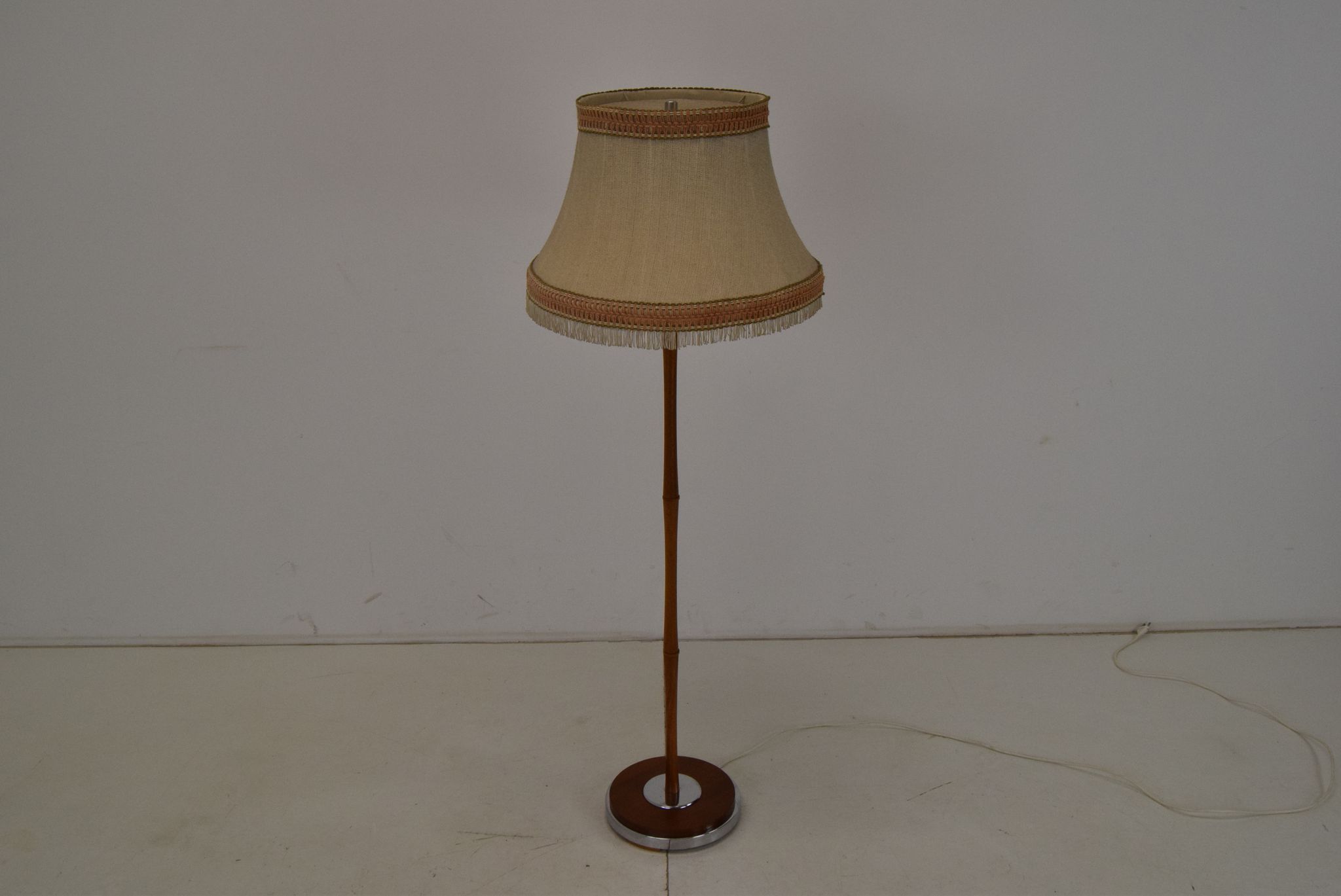 Lampadaire du milieu du siècle années 1960