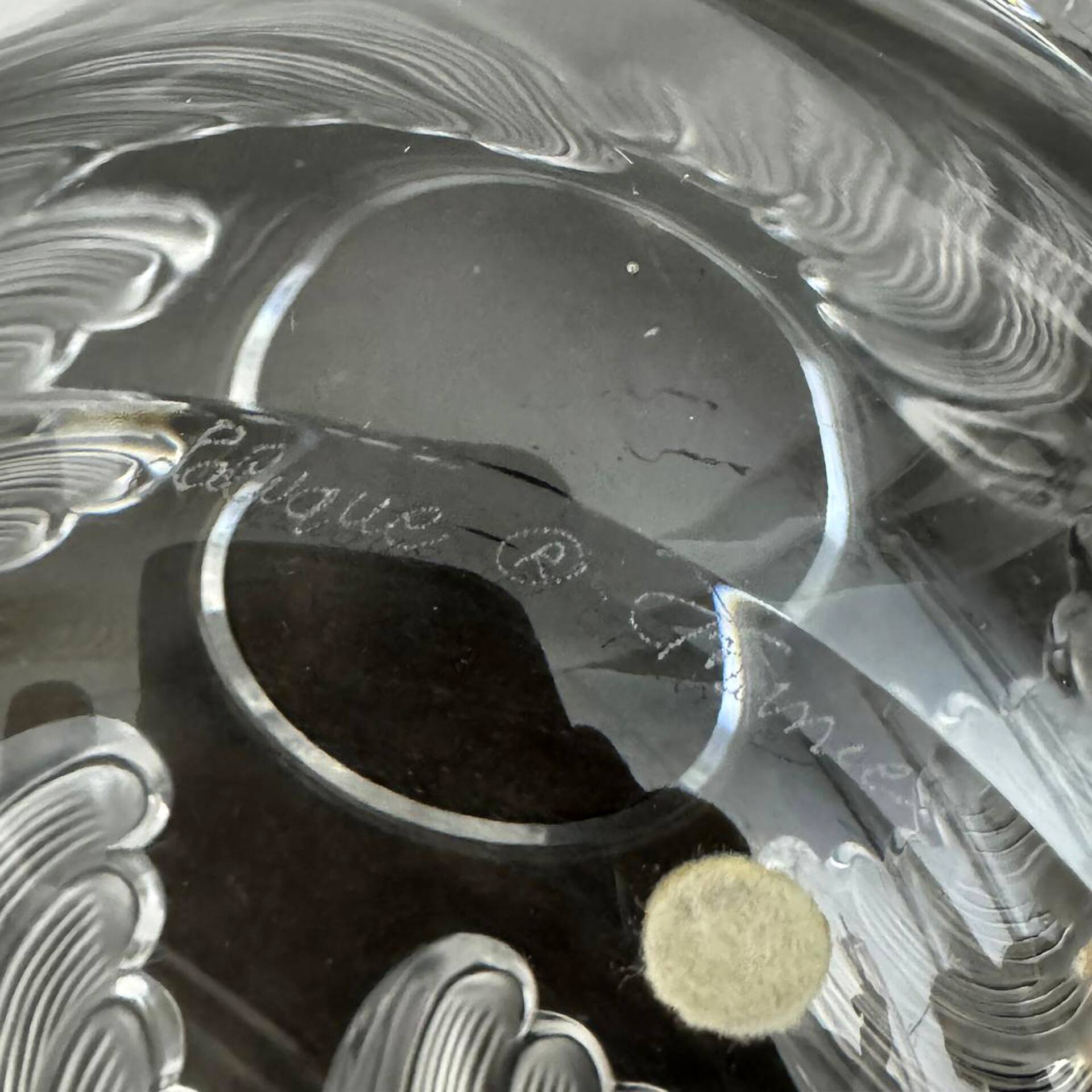 "Vagues" Art Decò Crystal Vase Signed Lalique, France 1960s