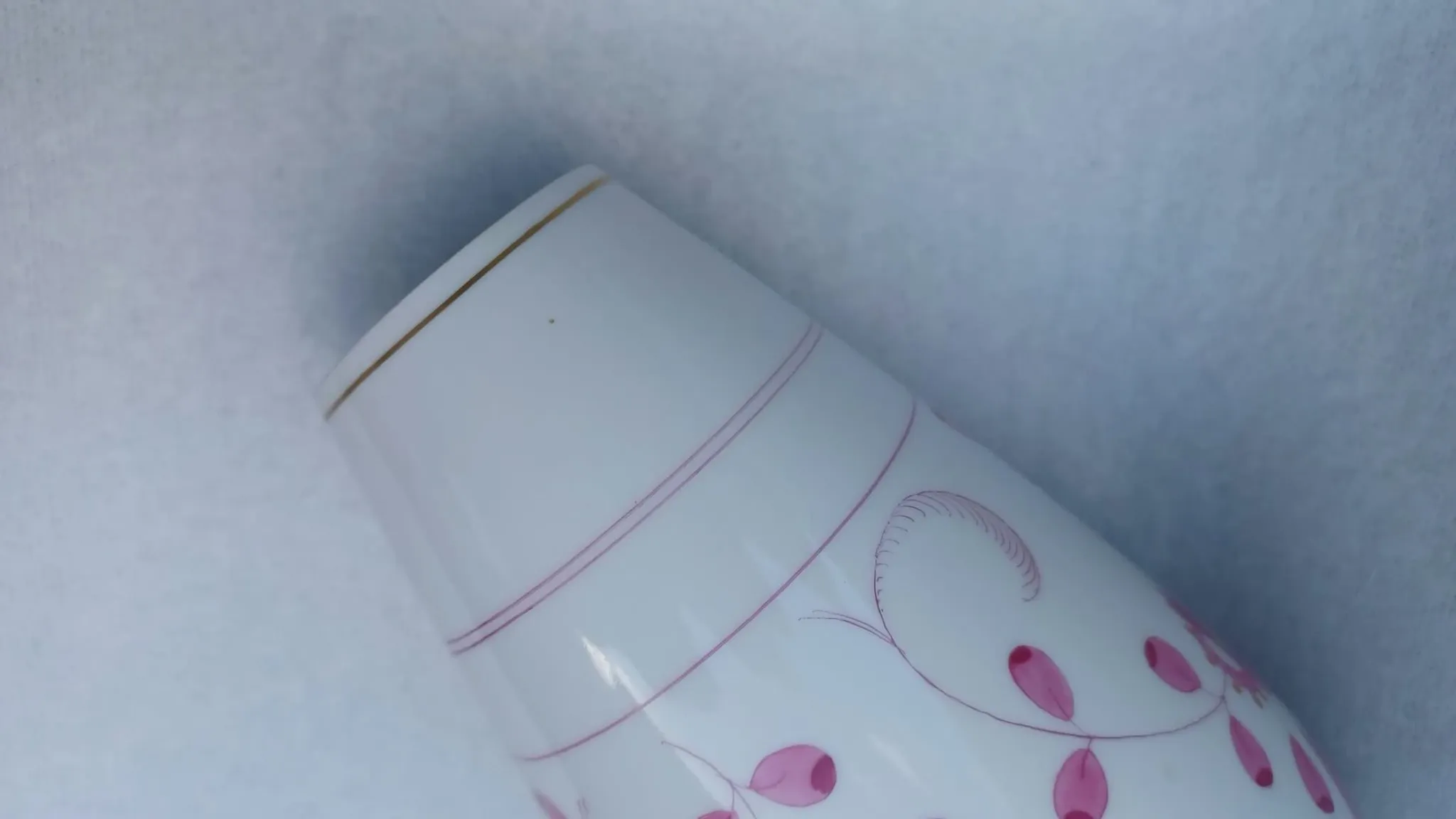 Vintage porcelain vase with Indian painting in purple by Meissen, 1980