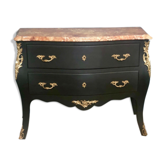 Commode style Louis XV galbée noir mat et ornement bronze doré années 50