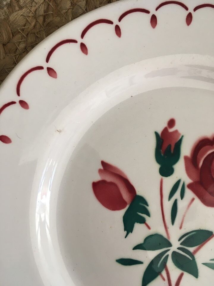 Set eight flowery dessert plates