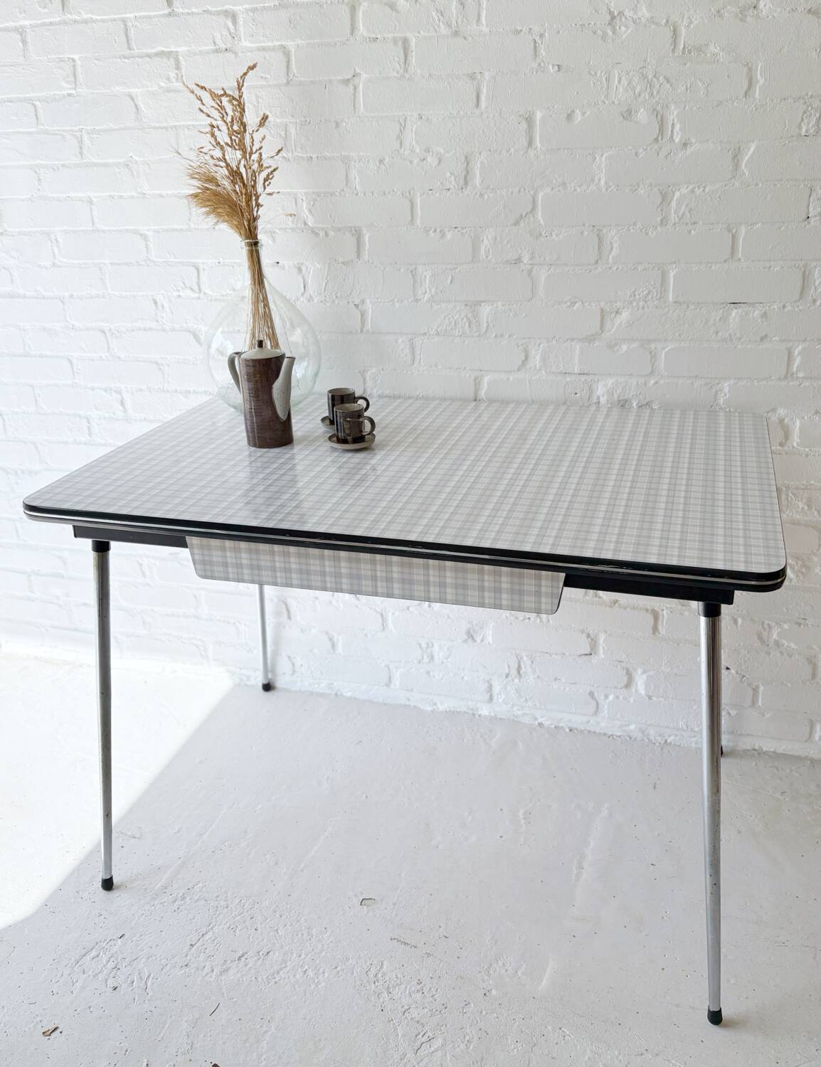 Formica table