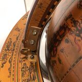 Bar en forme de globe terrestre vintage