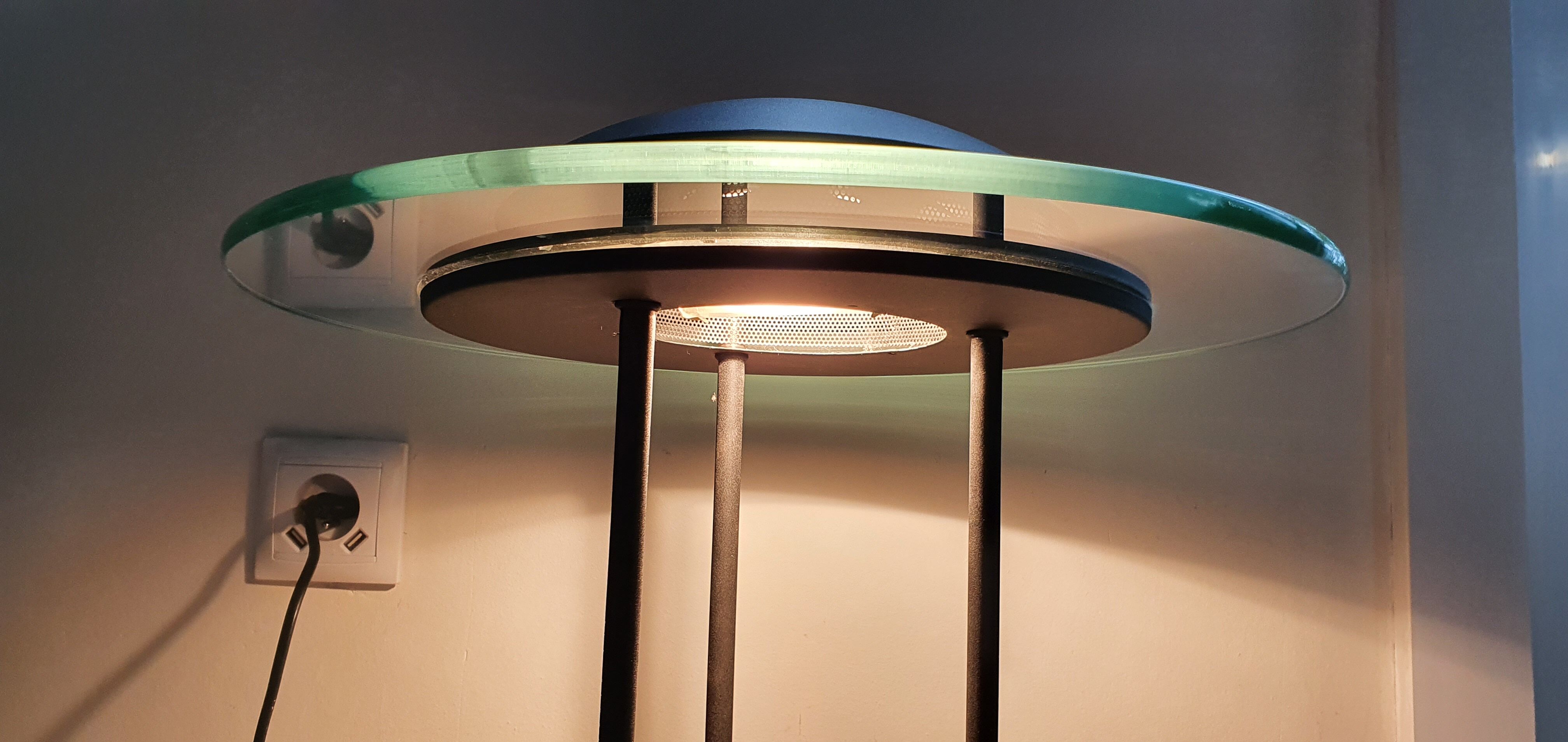 “Saturn” lamp by Robert Sonneman 1970