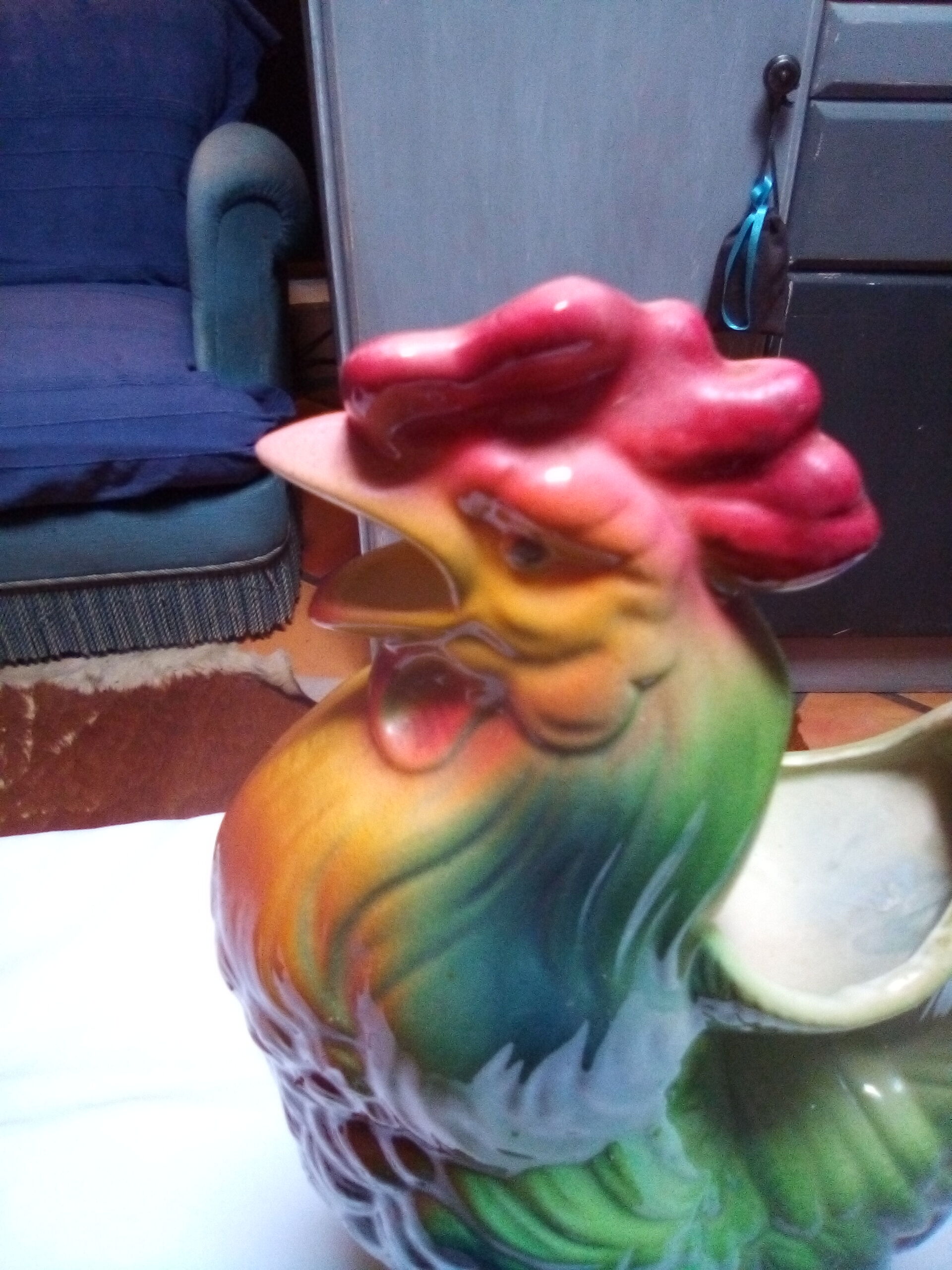 Pitcher rooster dabbling St Clement