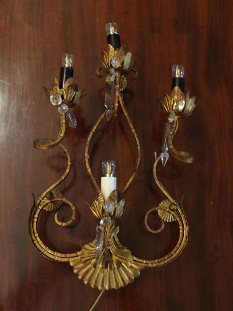Pair of four-light gilded iron wall lamps 30 x 46 cm
