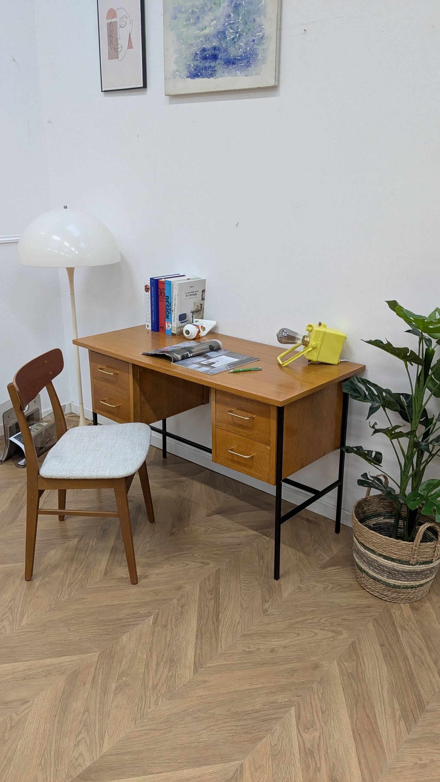 Modernist desk