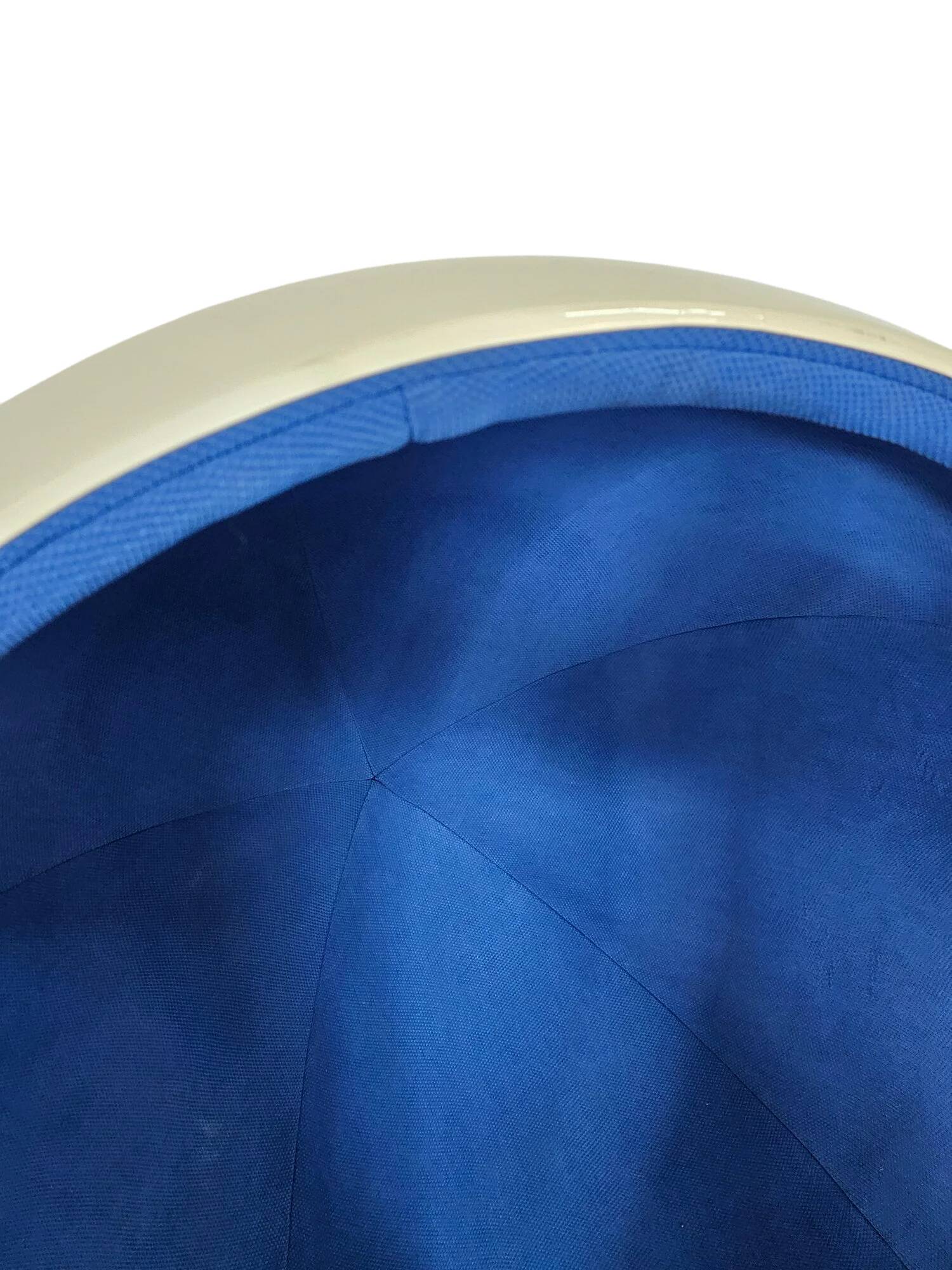 4 x fibreglass ball chair 1980s