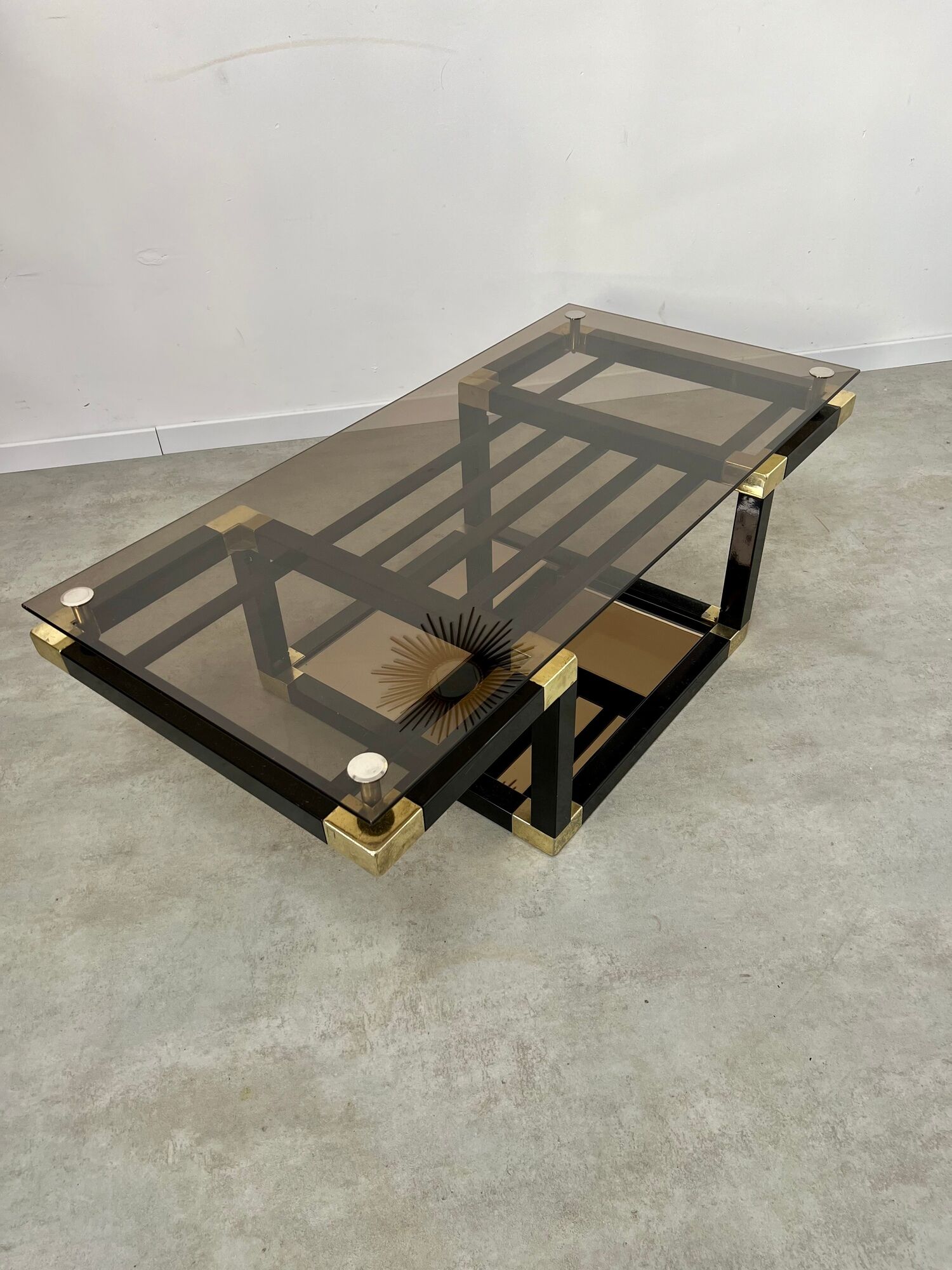 Coffee table in black and gold metal, smoked glass 70 years Romeo Rega vintage
