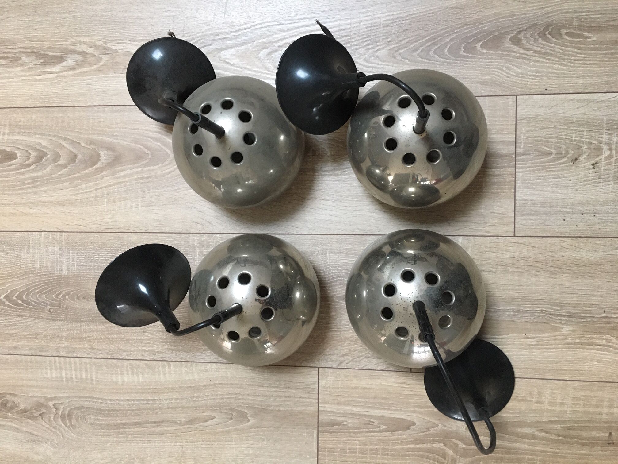 Light hanging chrome balls