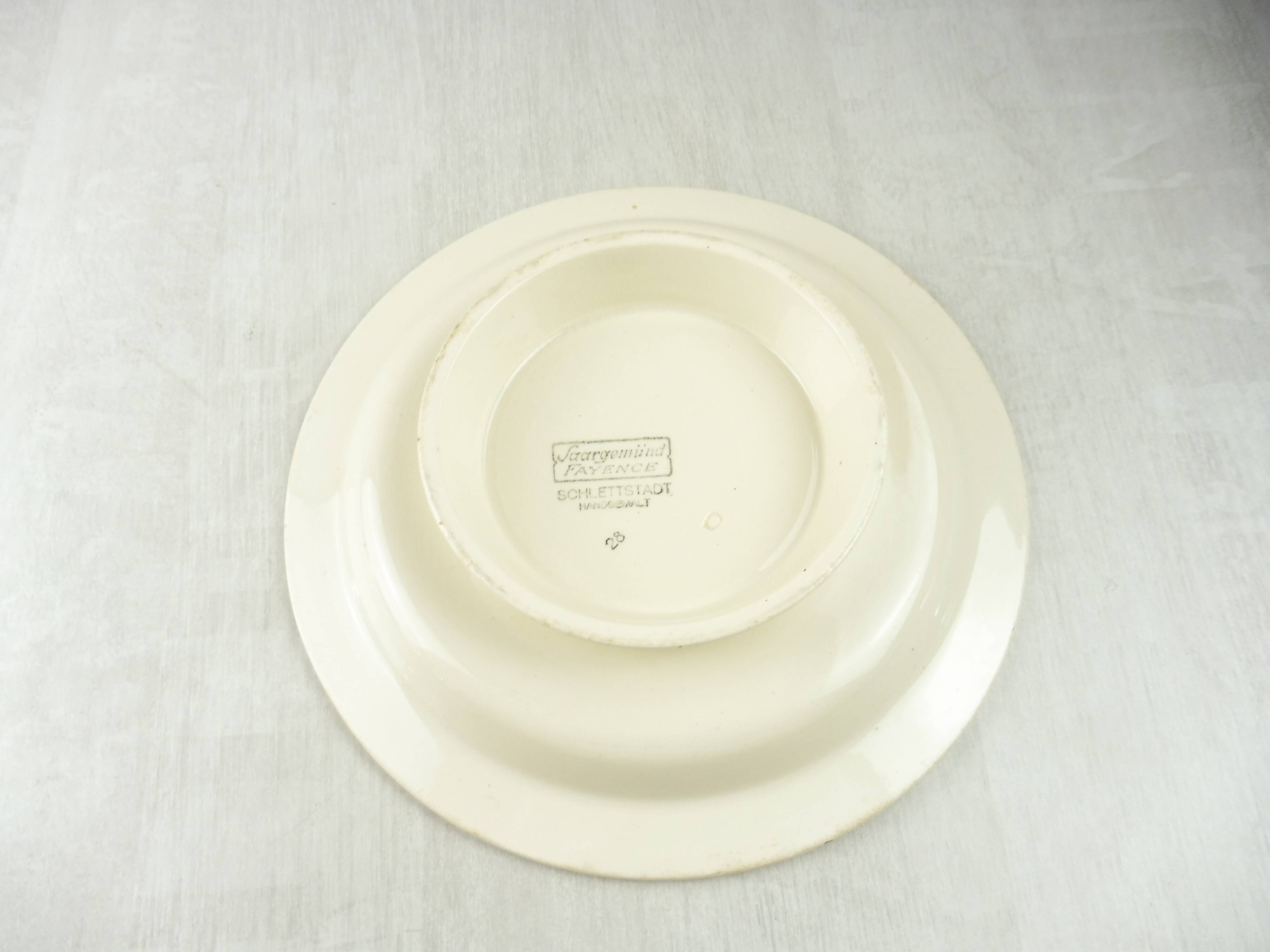 Former raised dish, décor Selestat, Schlettstadt, from Sarreguemines