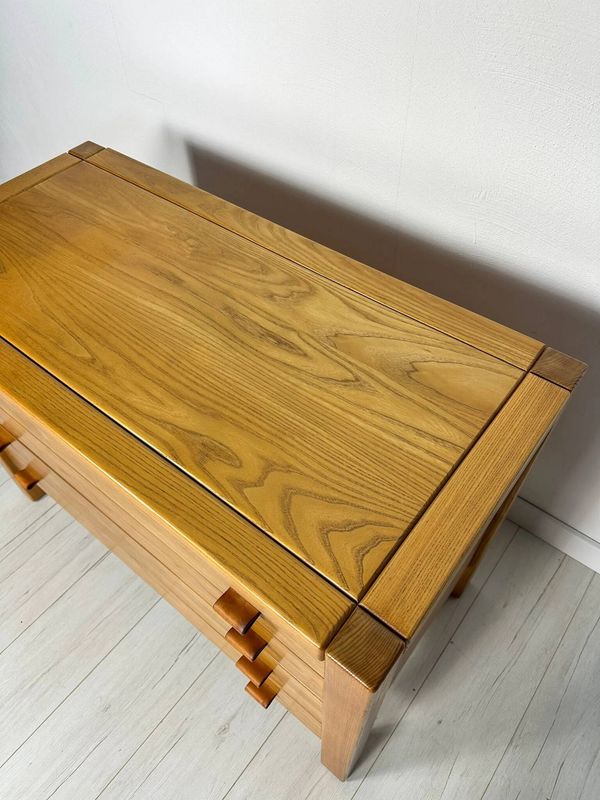 Commode française vintage en orme des années 1960, signée Maison Regain