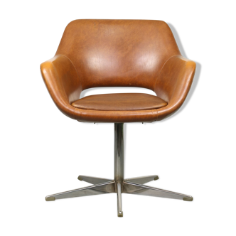 Mid-century brown leatherette swivel chair from Stol