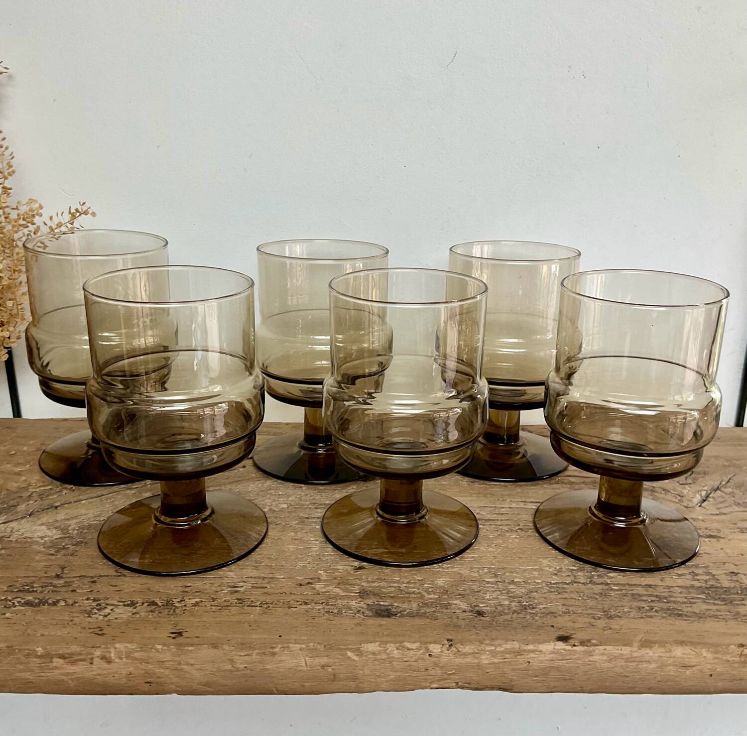 6 “Willem Heesen” smoked glass glasses