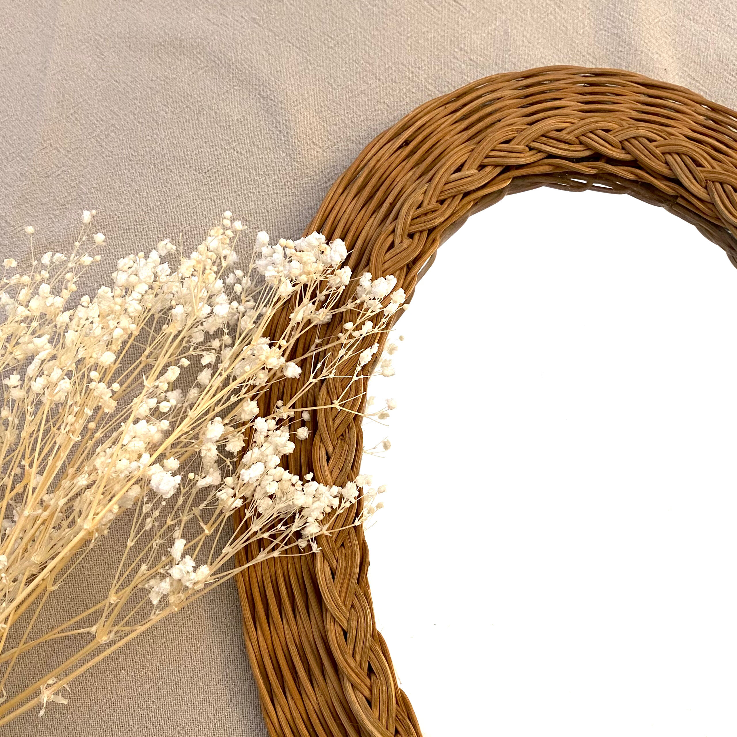 Vintage rattan mirror 27x35cm