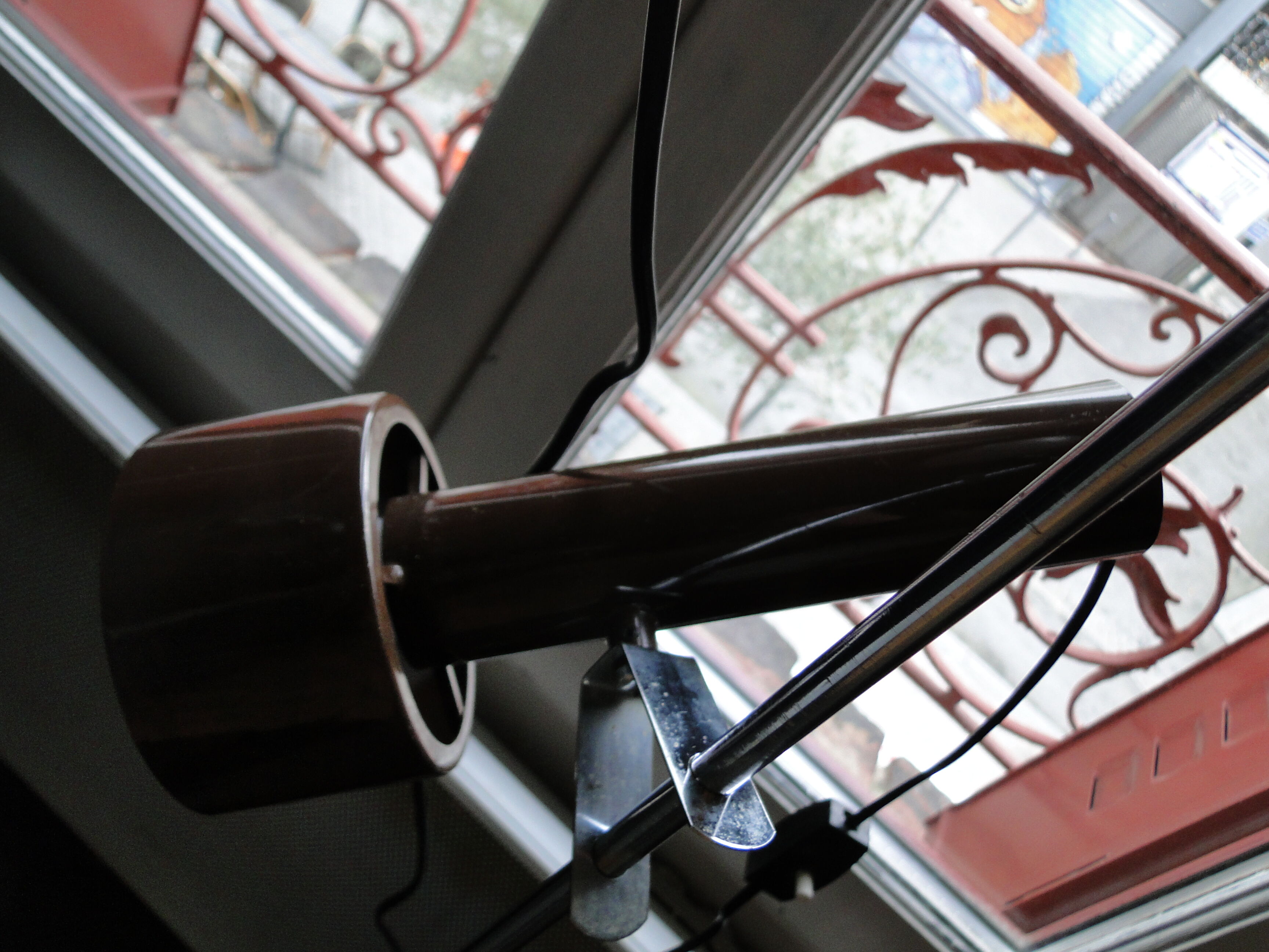 Lamppost space age brown with 2 spots