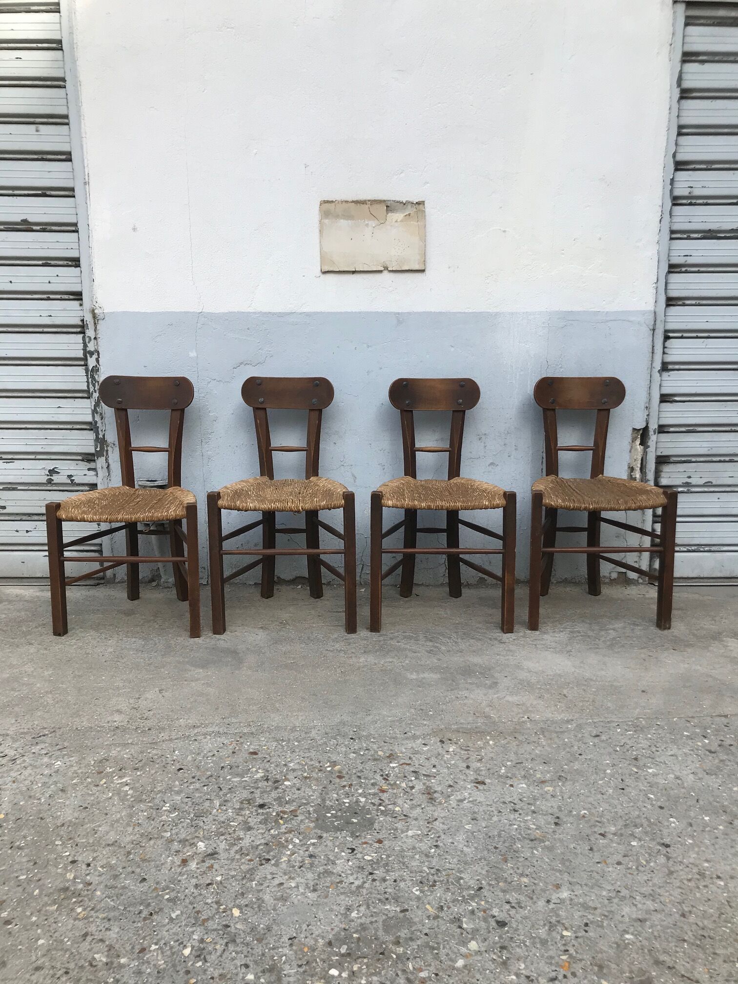 Set of 4 brutalist chairs wood and rope, popular art