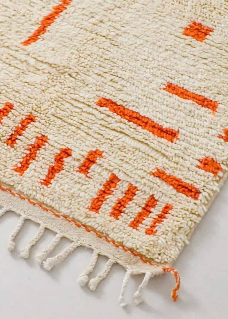 Moroccan rug in natural wool 250cmx150cm