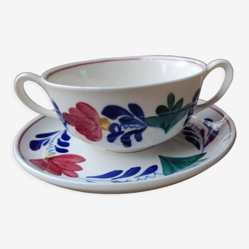 Large Maastricht porcelain cup and saucer