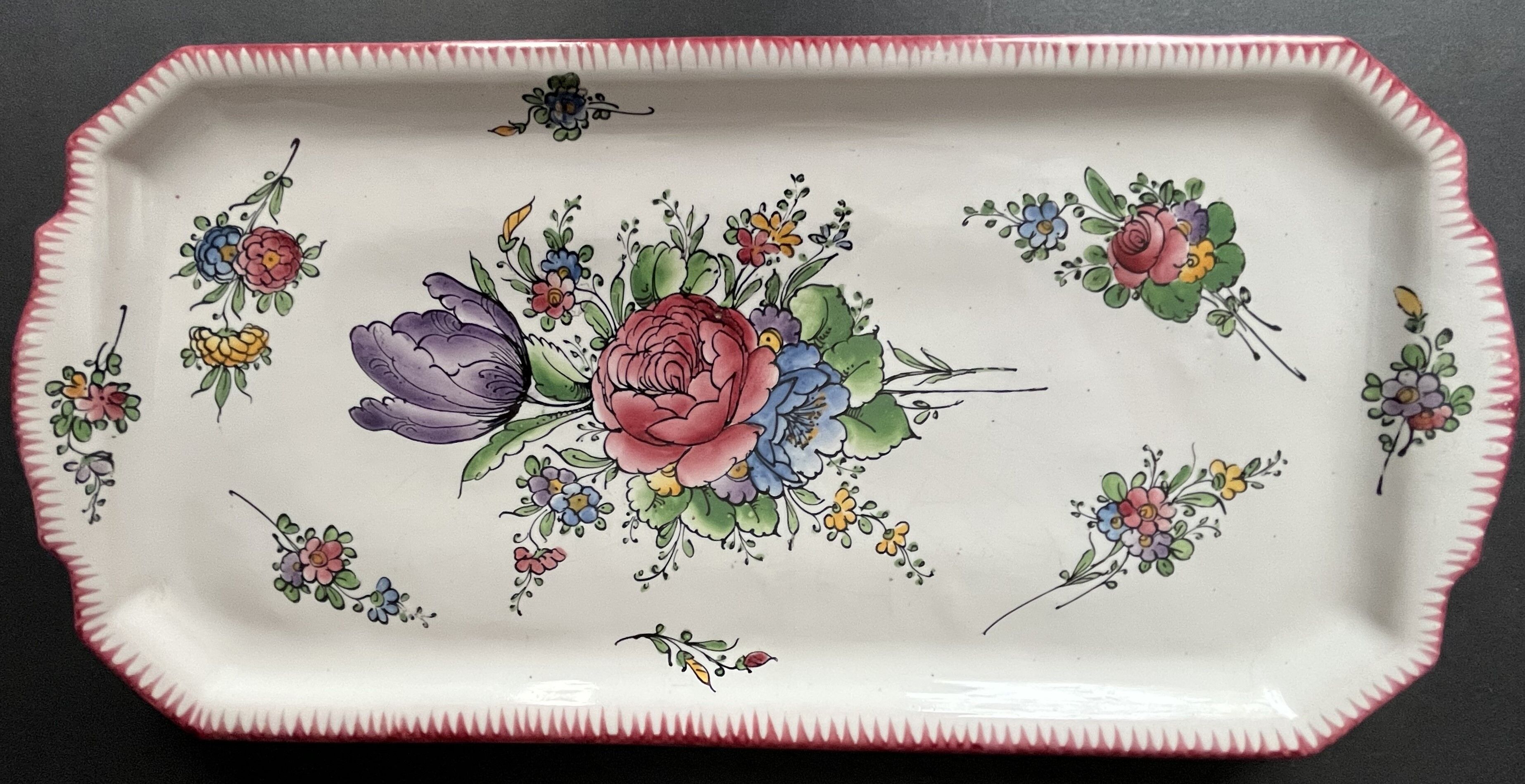 Cake dish