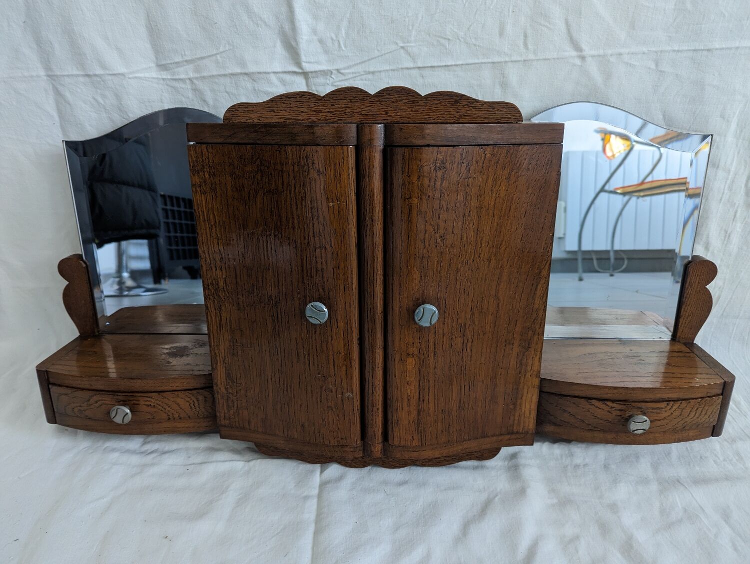 Art Deco bathroom shelf