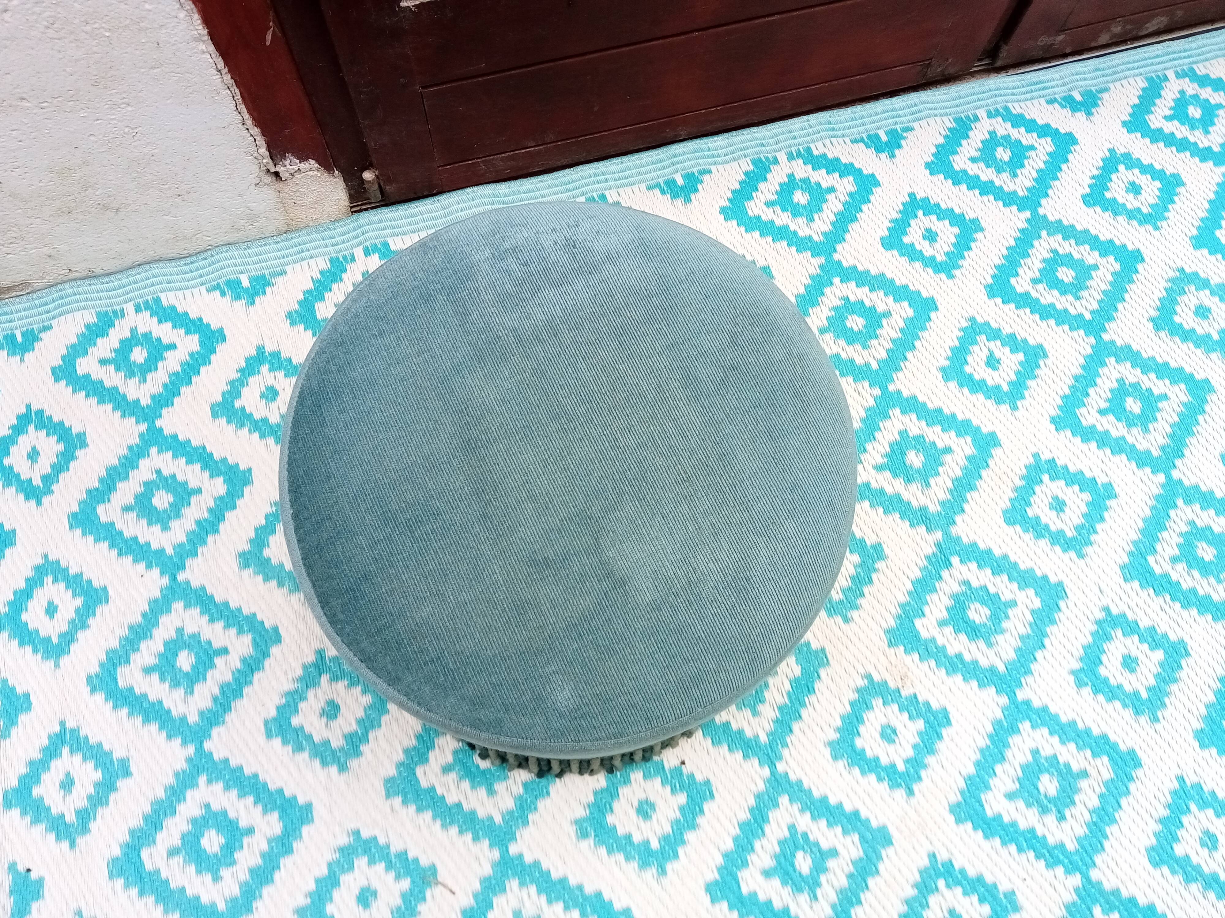 Pouf velours      :