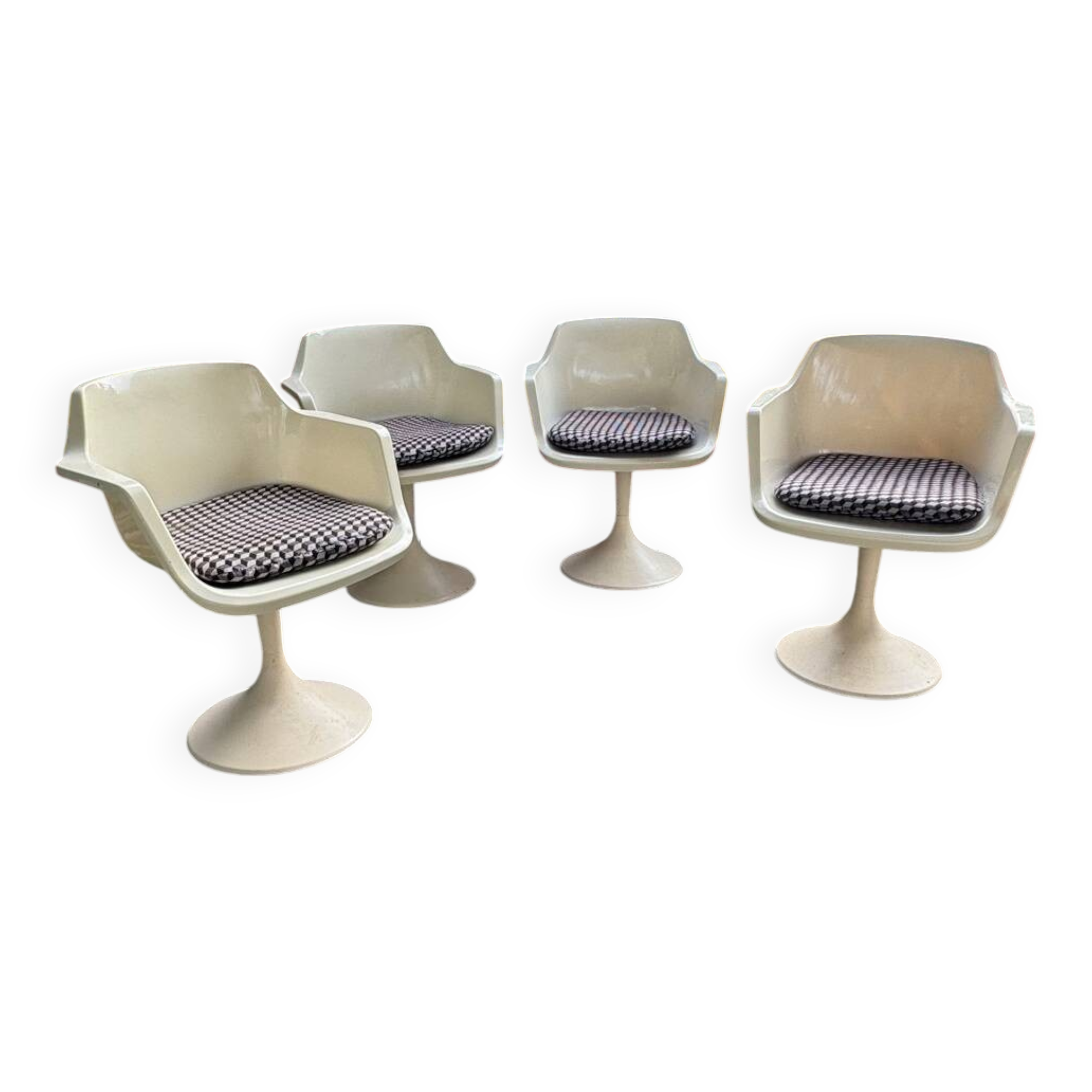Series 4 tulip chairs