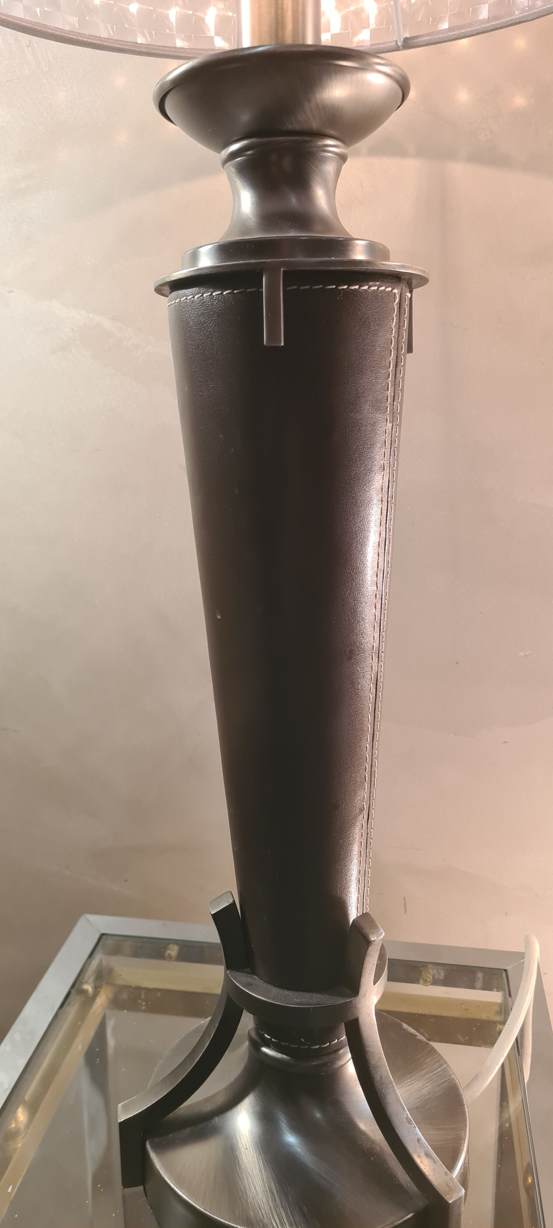 Lamp 1970 sheathed in brown leather iron brush 48xh74