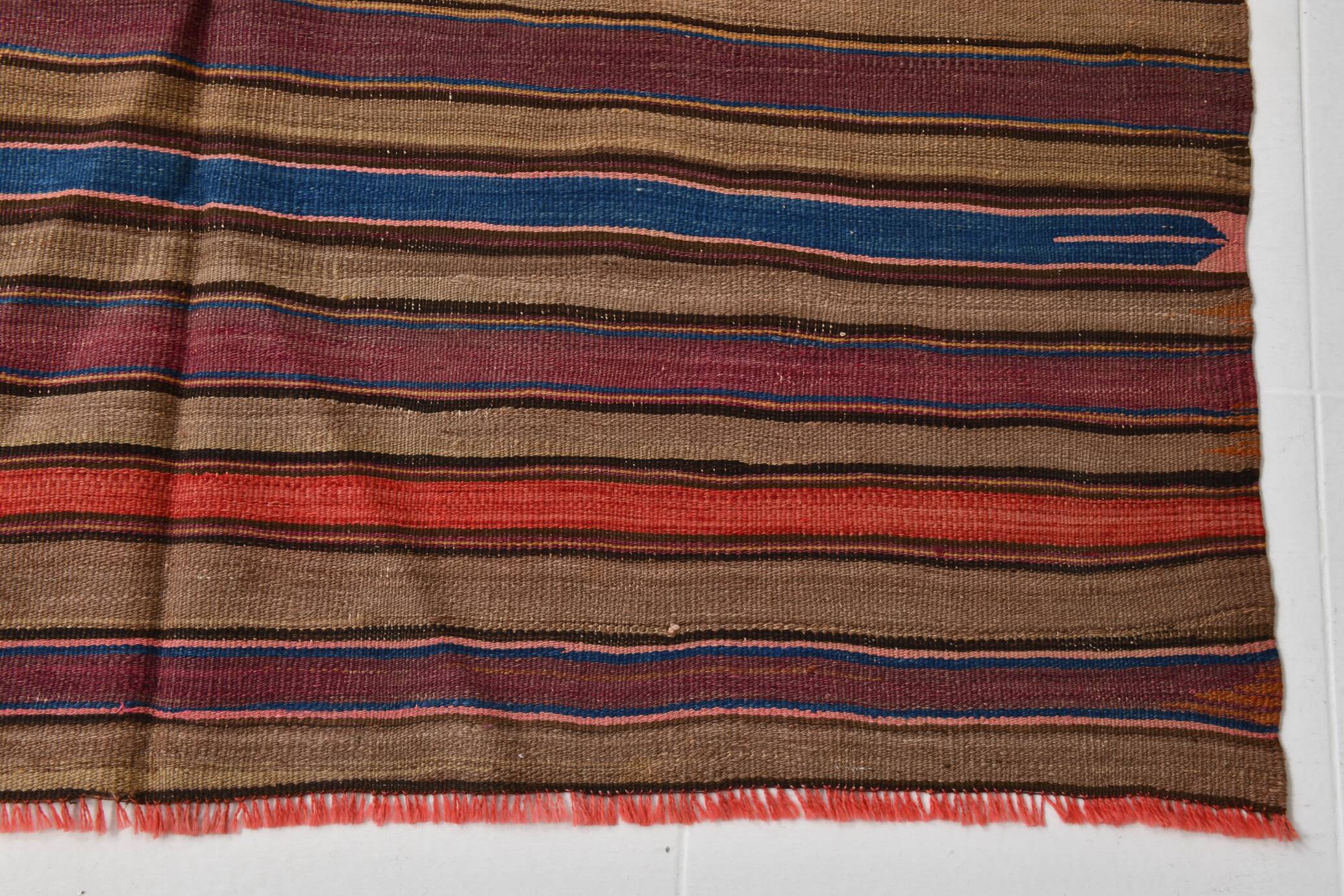 Burgundy & Brown Vintage Kilim Rug, 140x214Cm