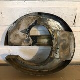 Blue sign letter "E"