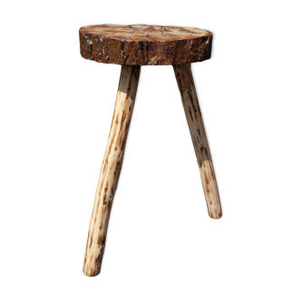 Ancien tabouret tripode