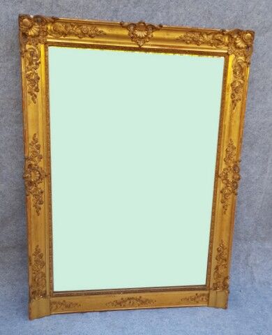 Large mirror in wood and gilded stucco, 19th century, 155 X 112 cm