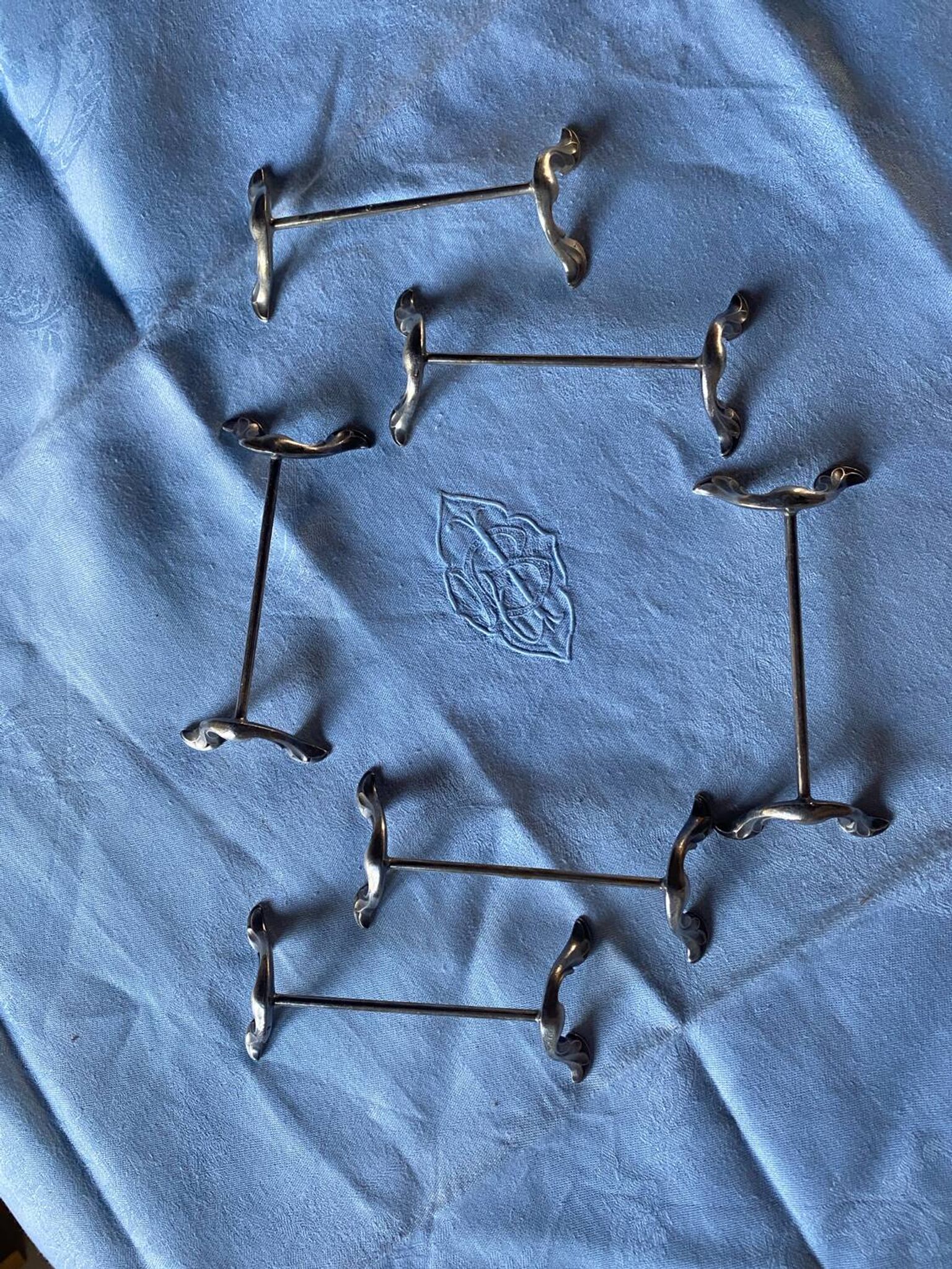 6 porte-couteaux anciens en métal argenté