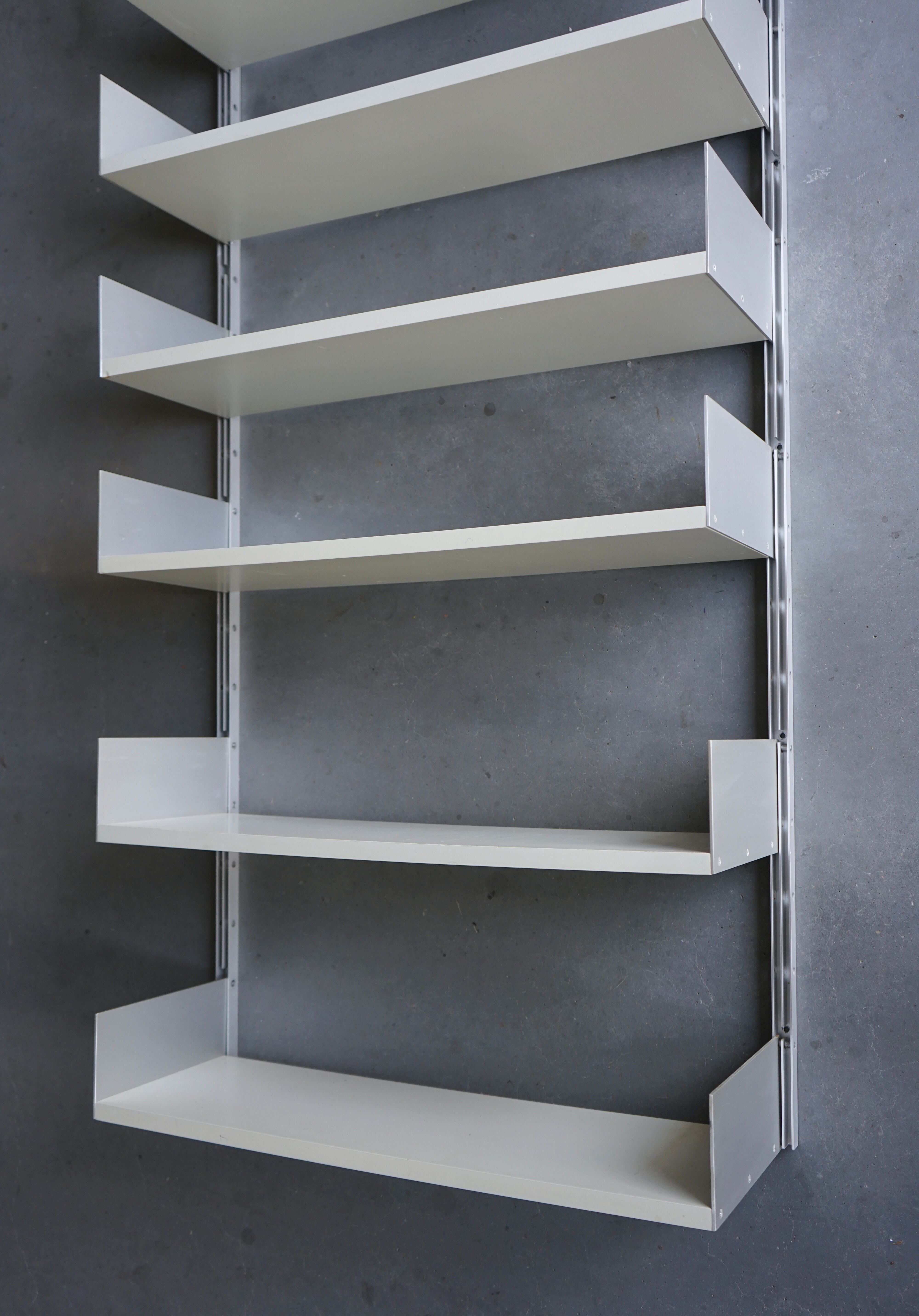 Wall Shelving Unit model 606 by Dieter Rams for Vitsoe. 1960s