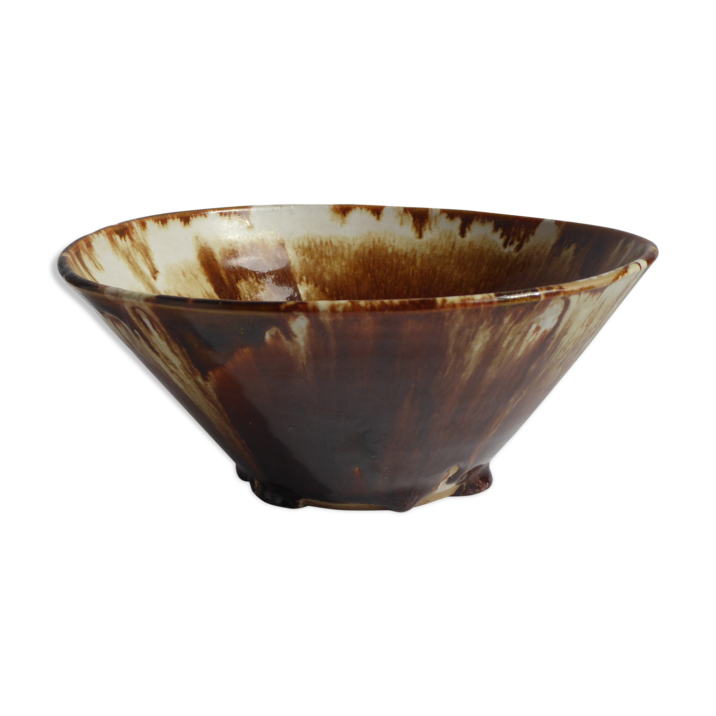 Enamelled terracotta cup