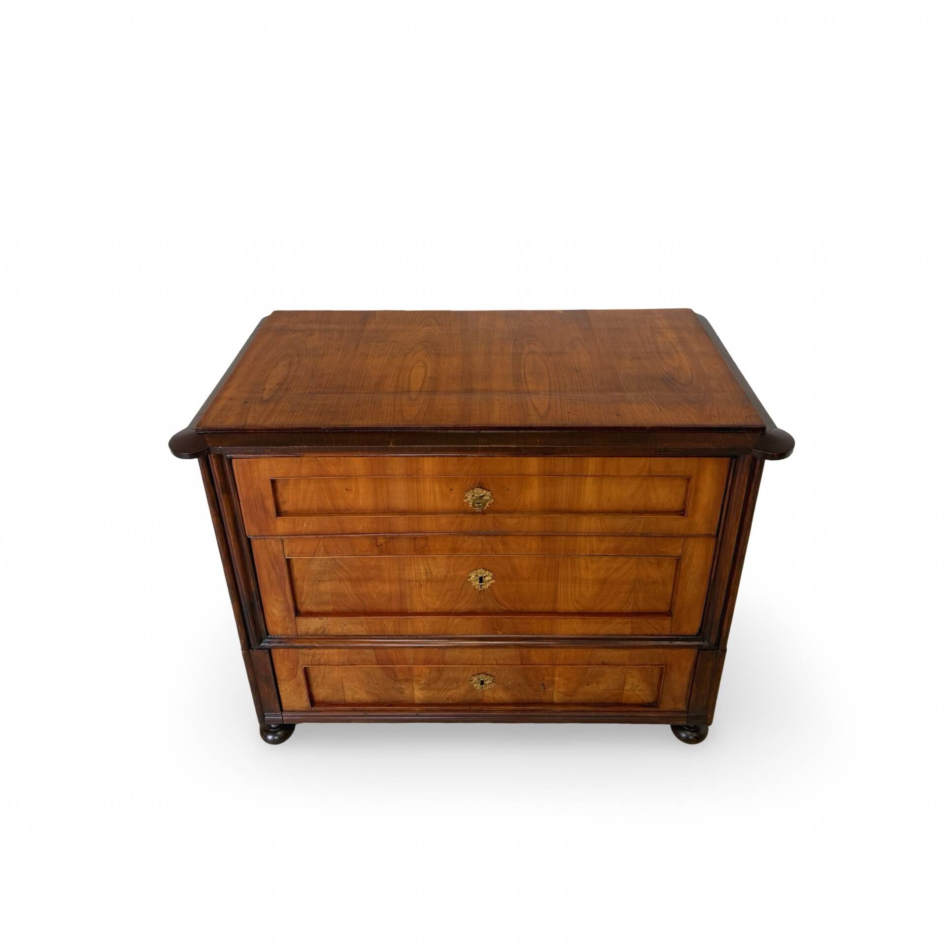Small Antique walnut and walnut veneered Chest of Drawers – Neoclassic