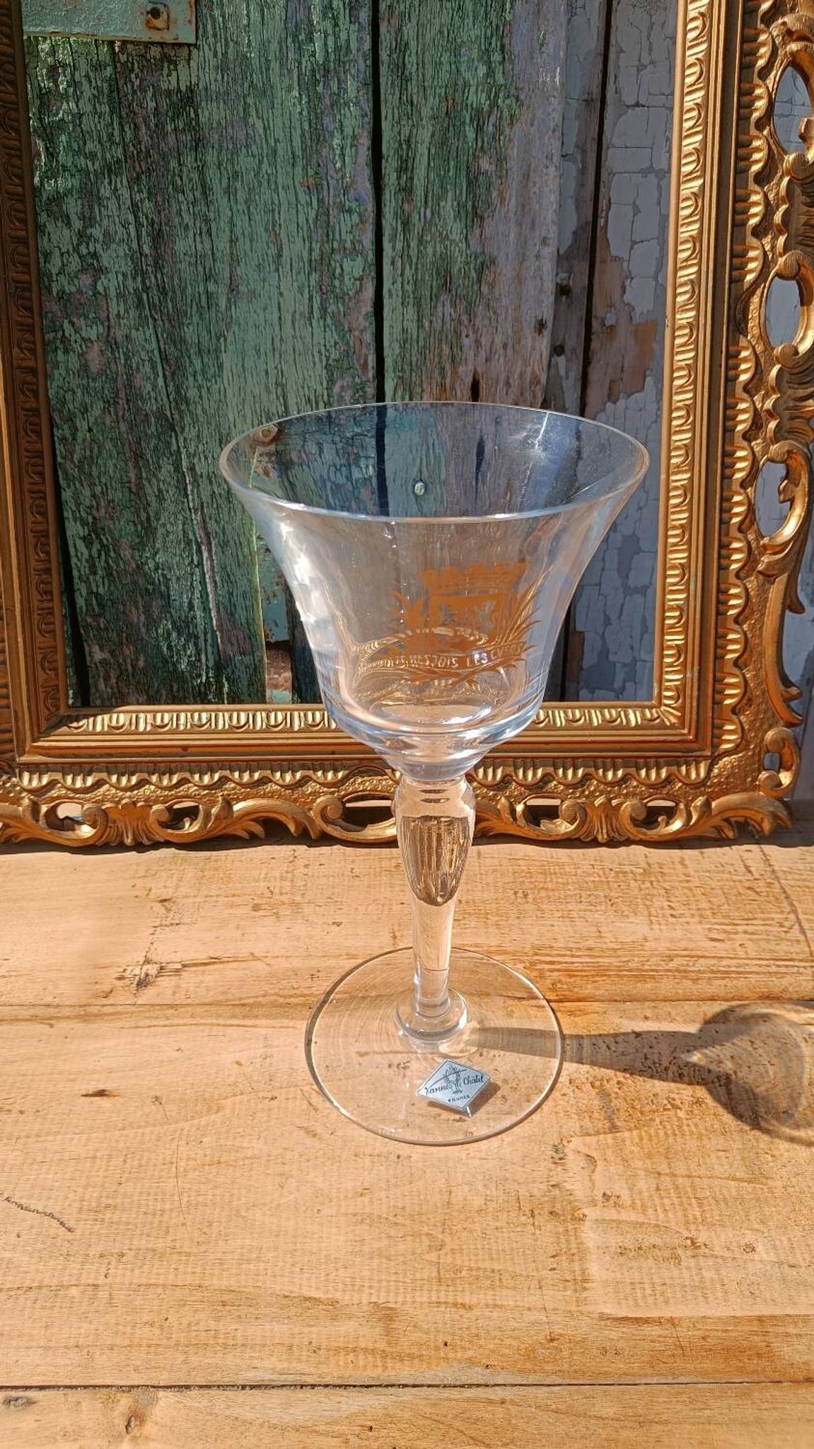 Grand verre de dégustation ancien blason doré – signé Jeanne Châtel
