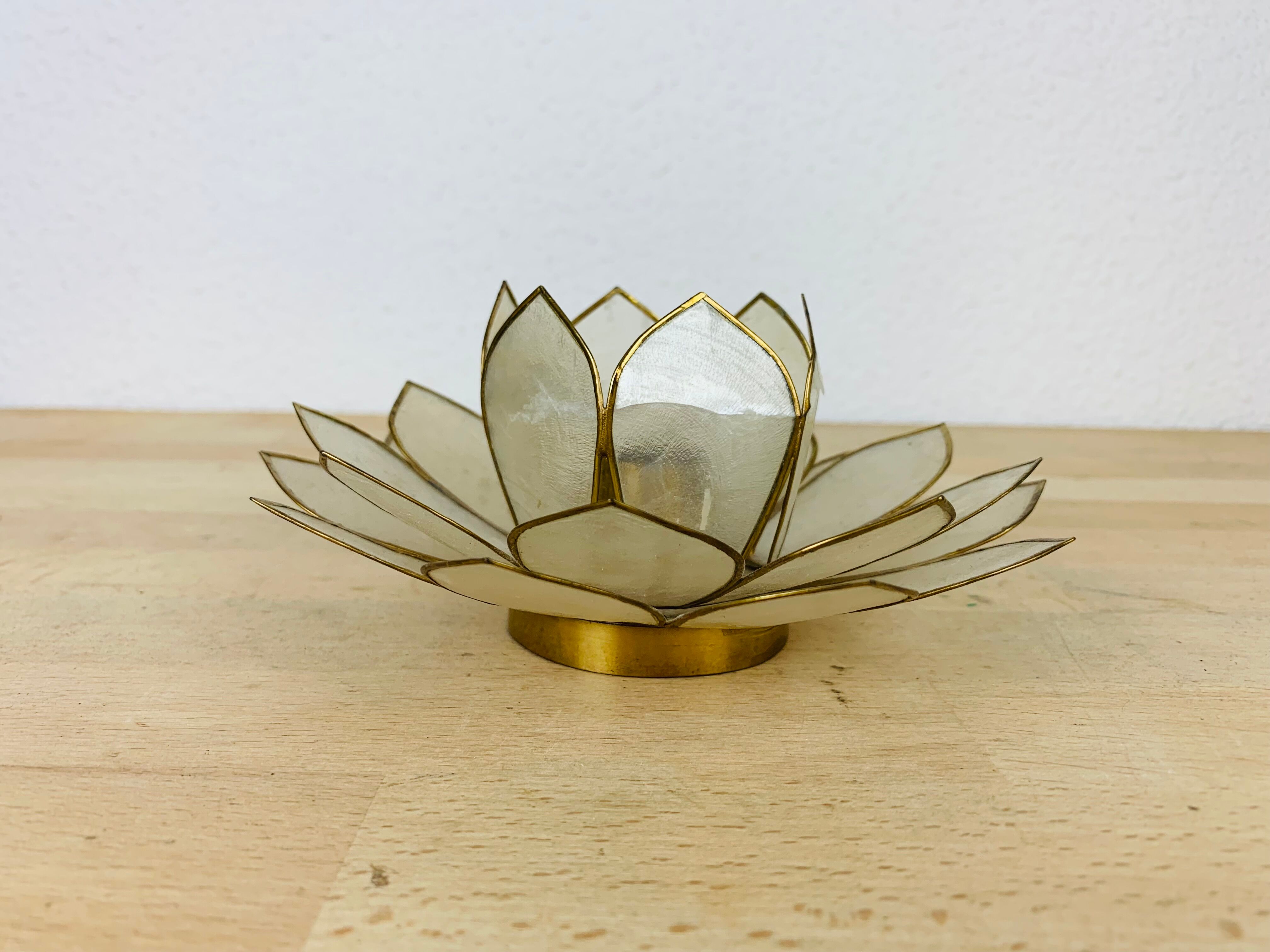 Candle holder flower lotus mother-of-pearl and brass